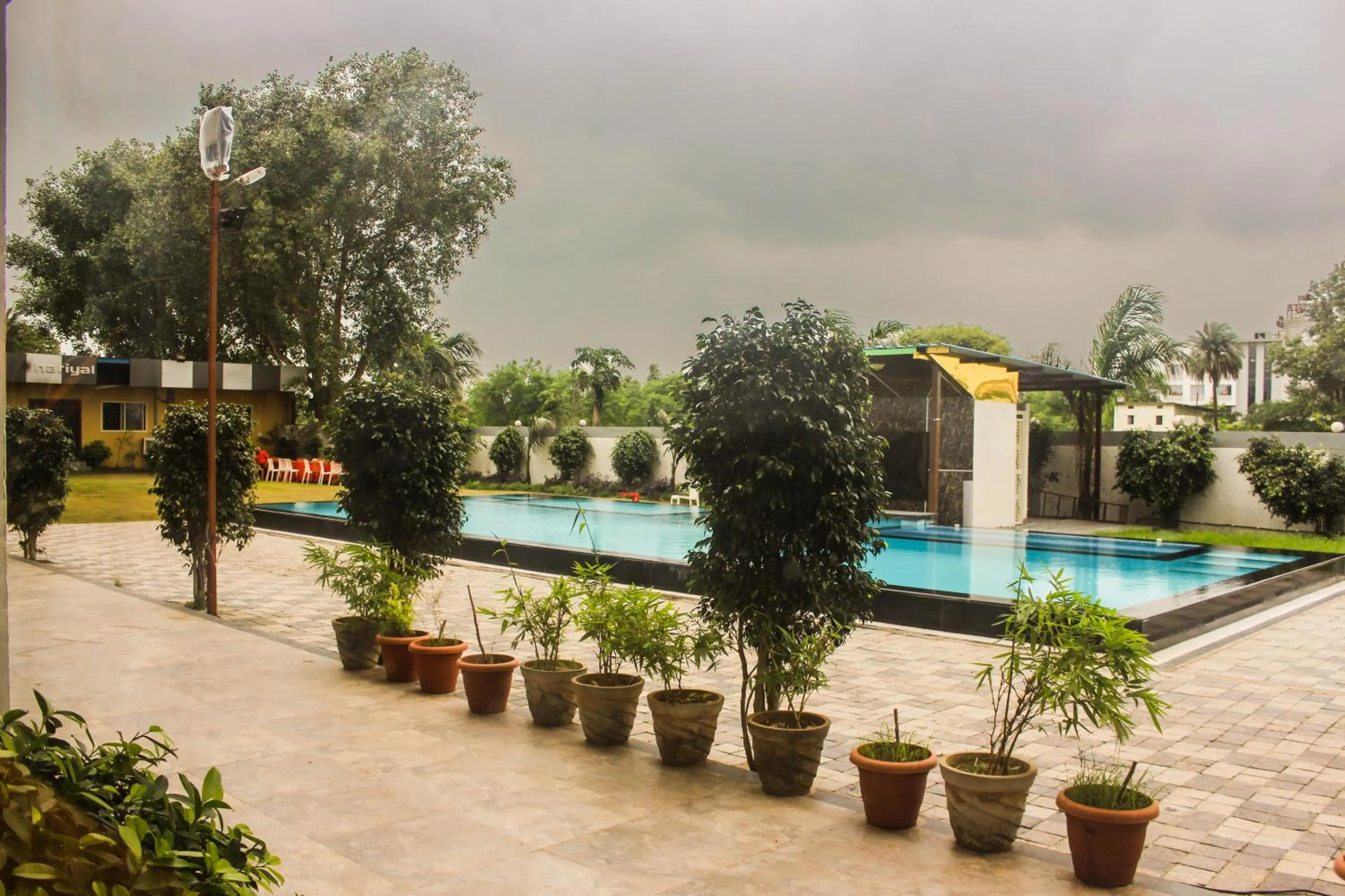 Swimming pool in Solitaire Hotel And Resorts