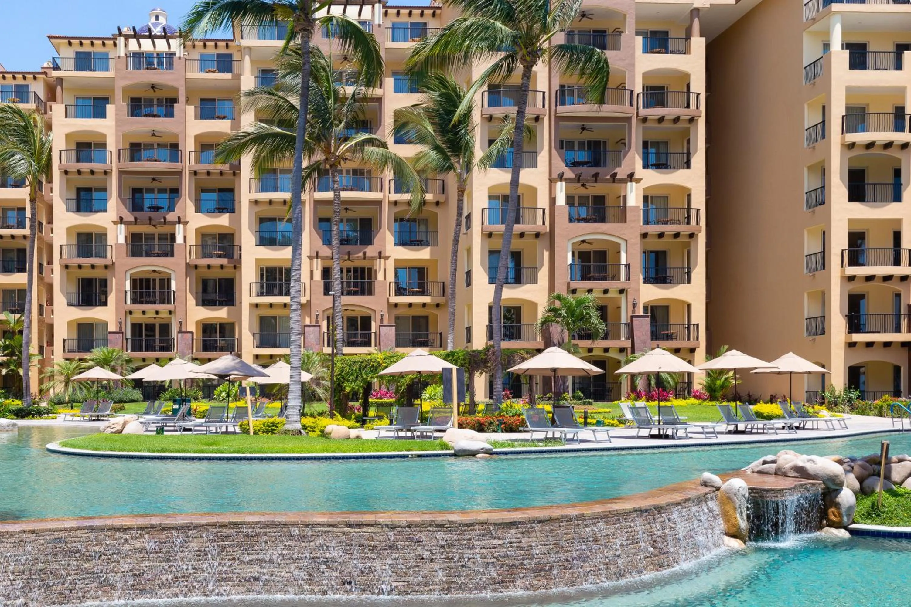 Swimming pool in Villa Del Palmar Flamingos Beach Resort & Spa