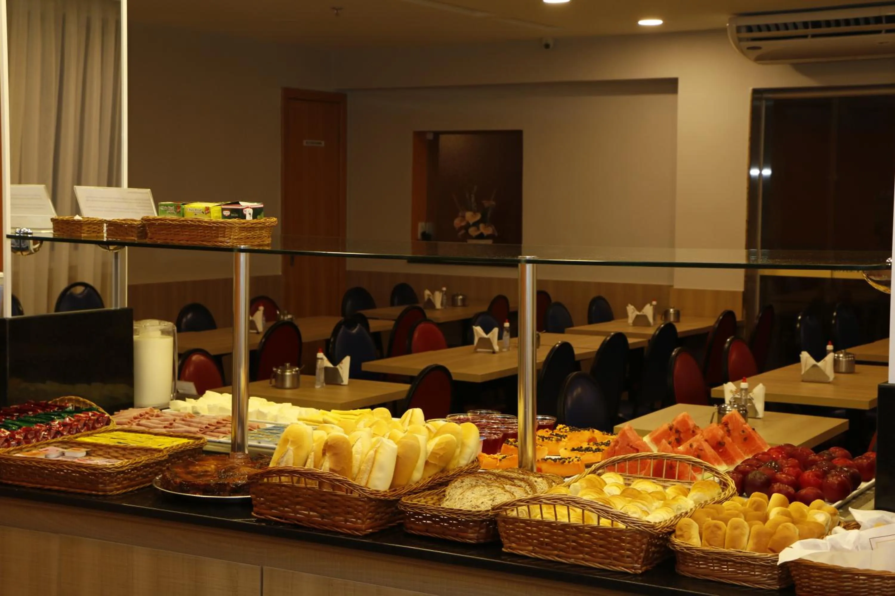 Restaurant/Places to Eat in Atlantico Lapa