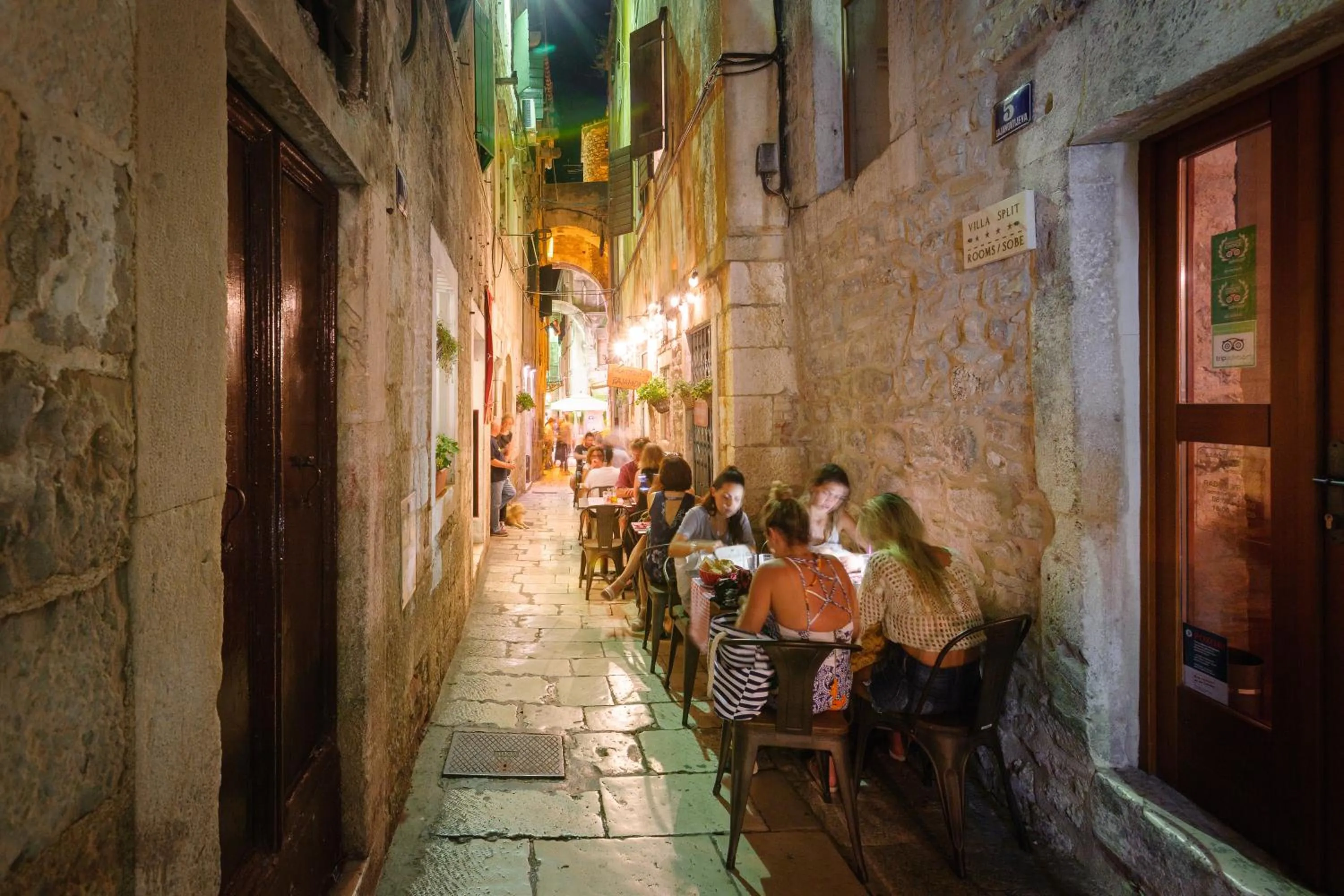 Facade/entrance in Luxury Rooms Bajamonti