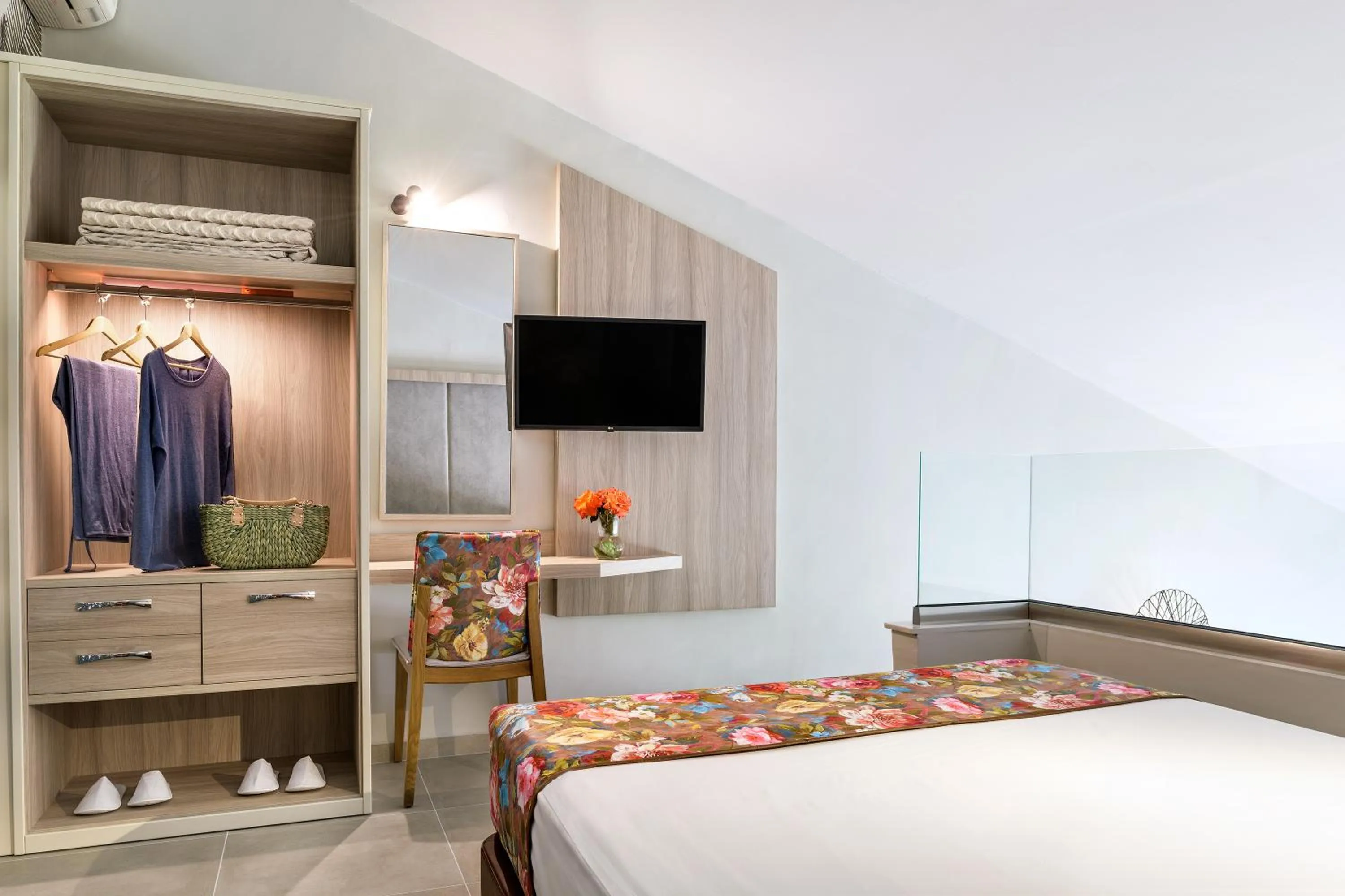 Bed in Alexandra Beach Spa Resort