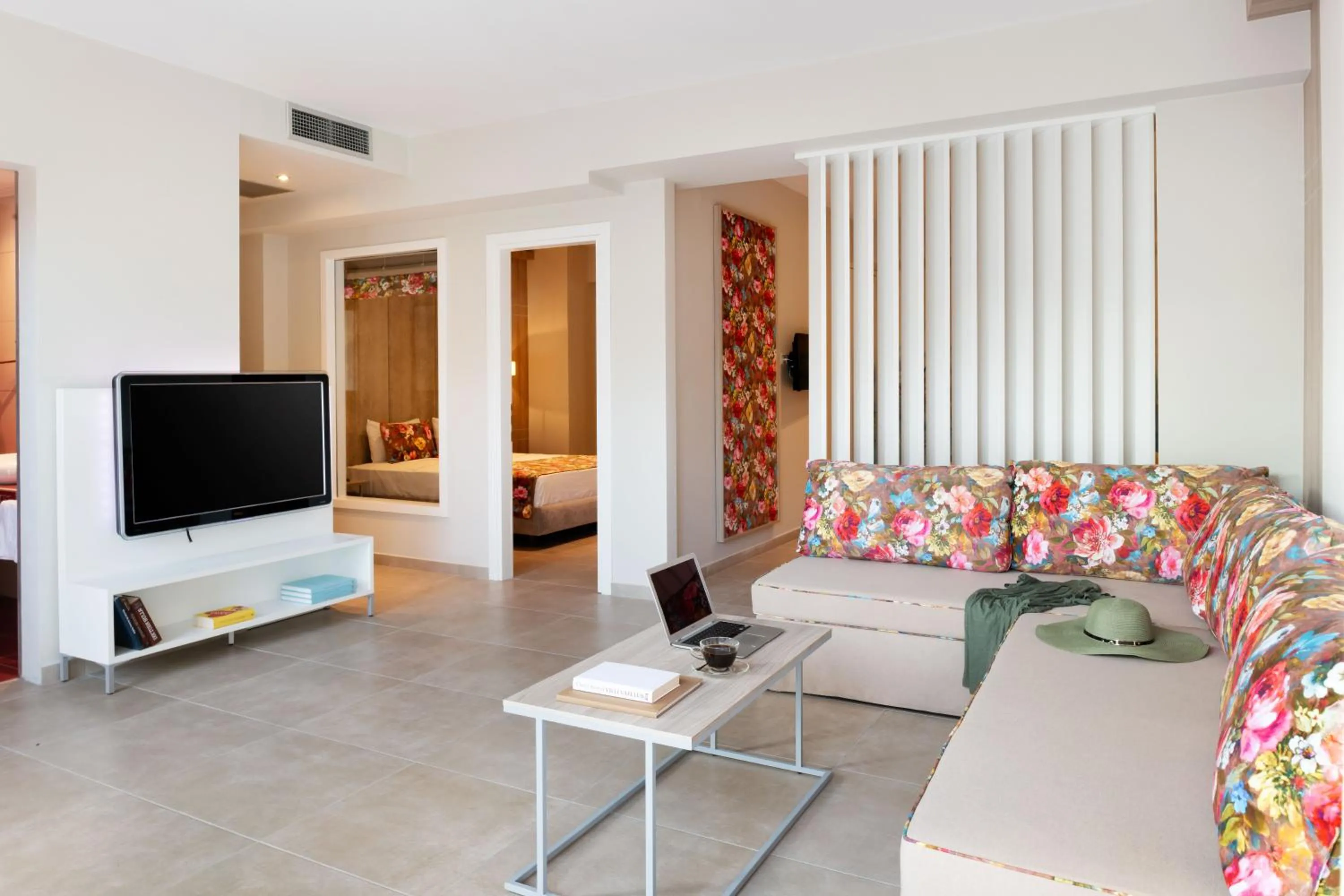 Communal lounge/ TV room in Alexandra Beach Spa Resort