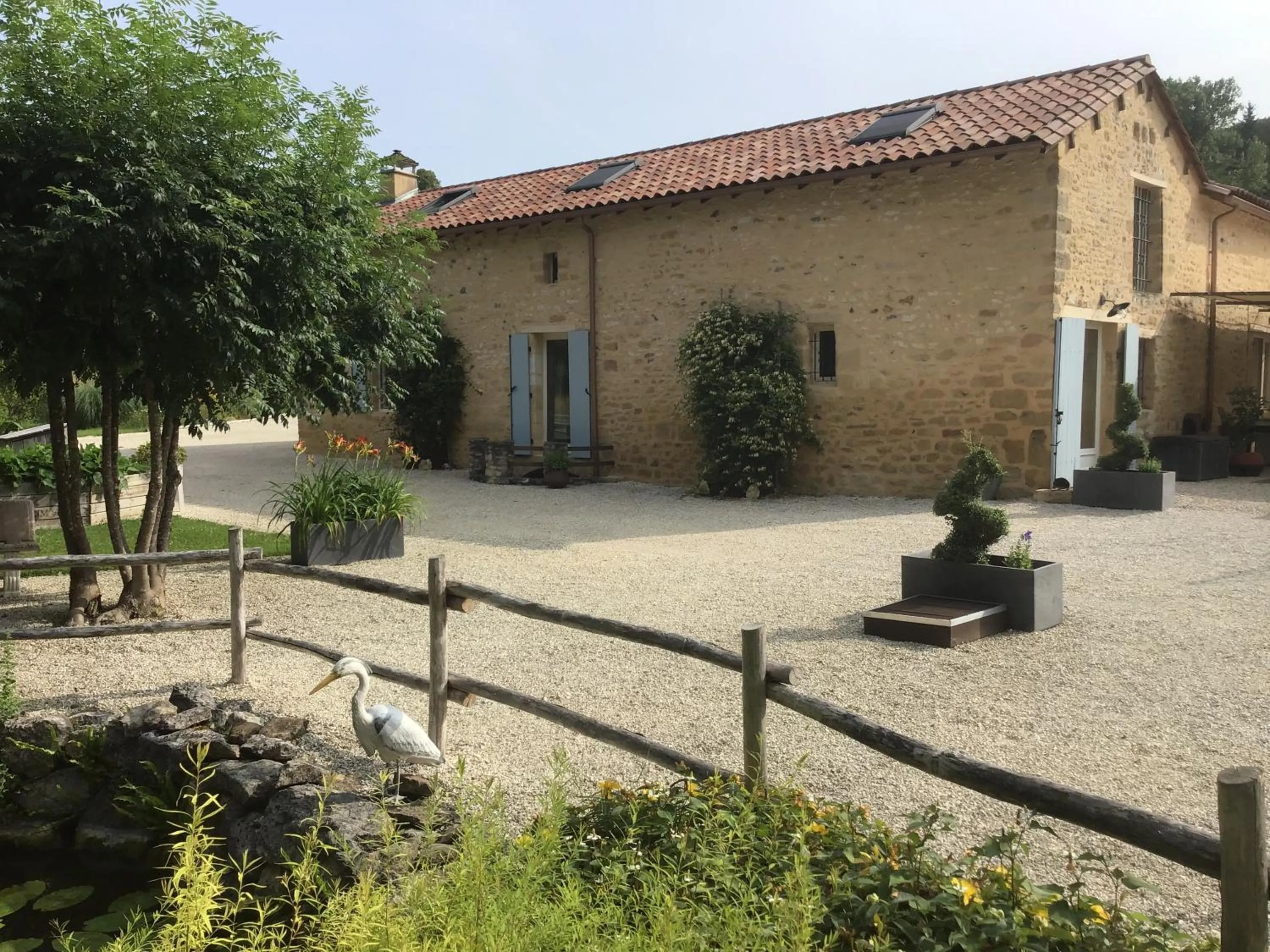 Property building in Le Moulin de Mayence