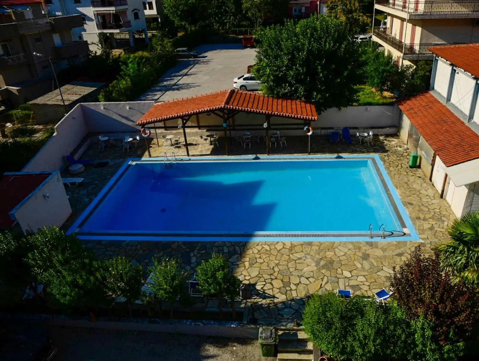 Swimming pool in Hotel Edelweiss