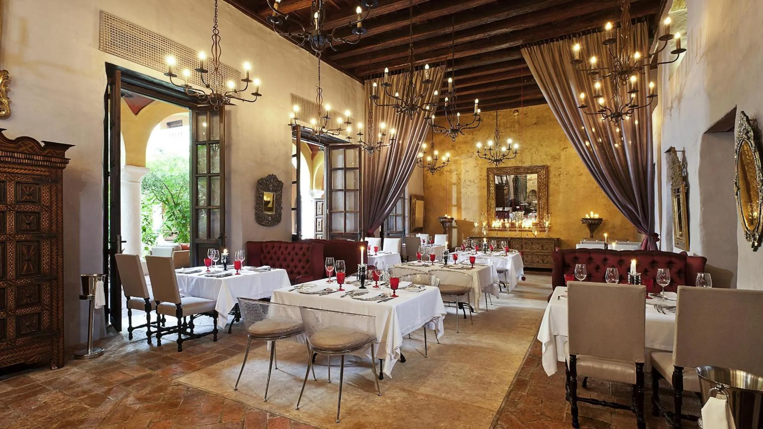 Restaurant/places to eat in Sofitel Legend Santa Clara Cartagena