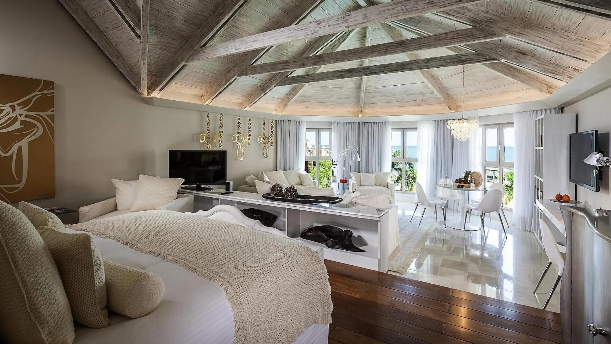 Photo of the whole room in Sofitel Legend Santa Clara Cartagena