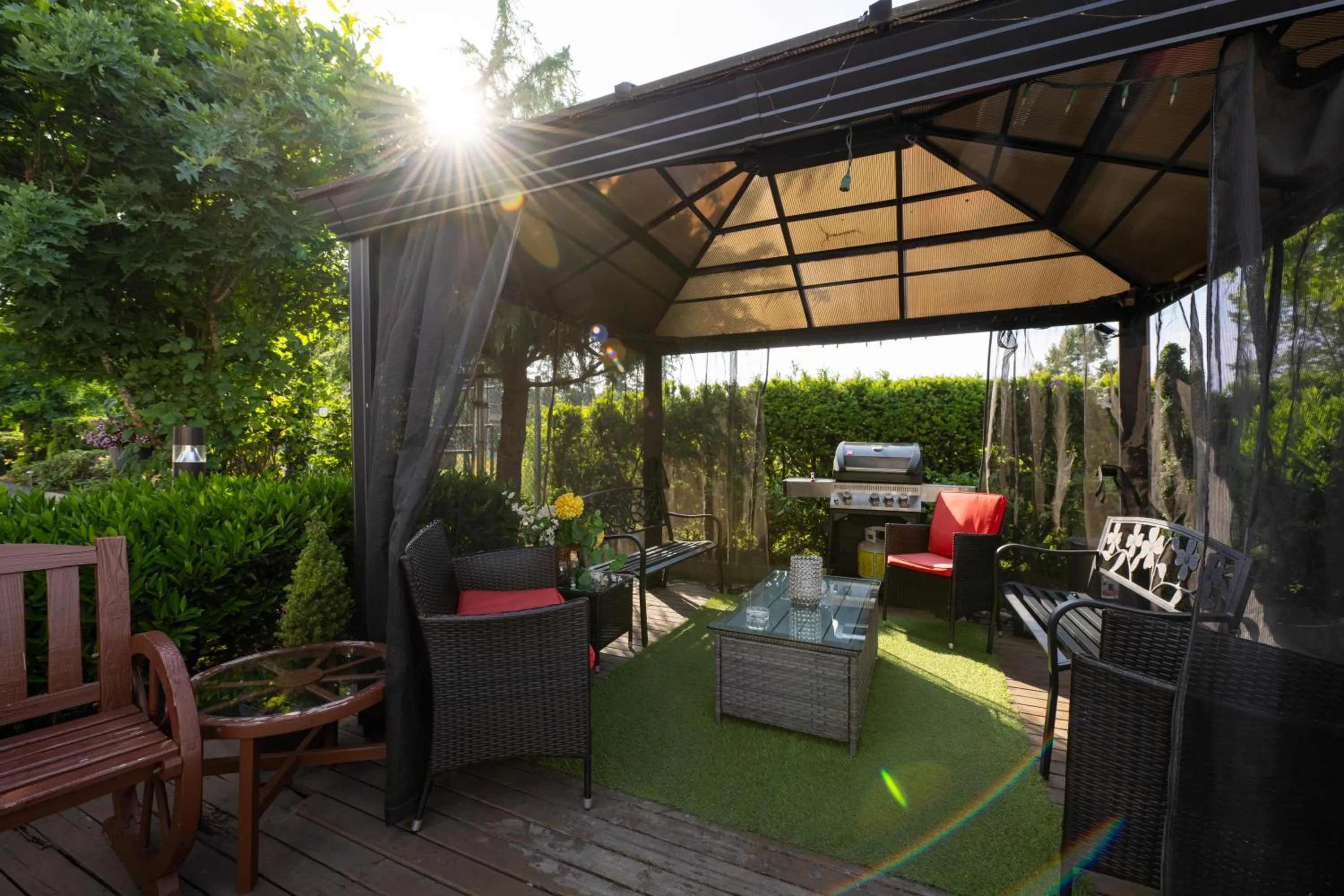 Patio in Days Inn by Wyndham Surrey