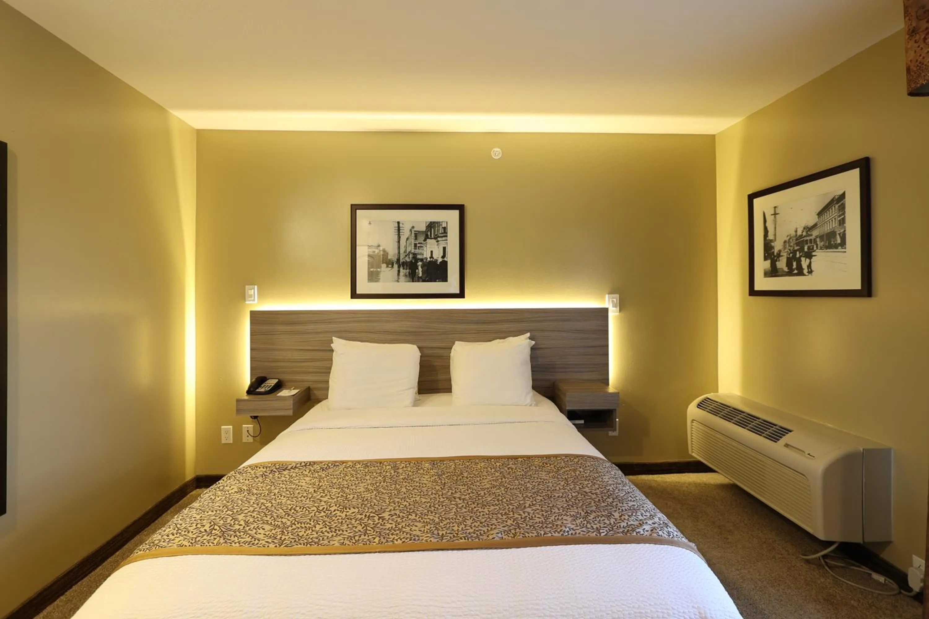 Bed in Days Inn by Wyndham Surrey