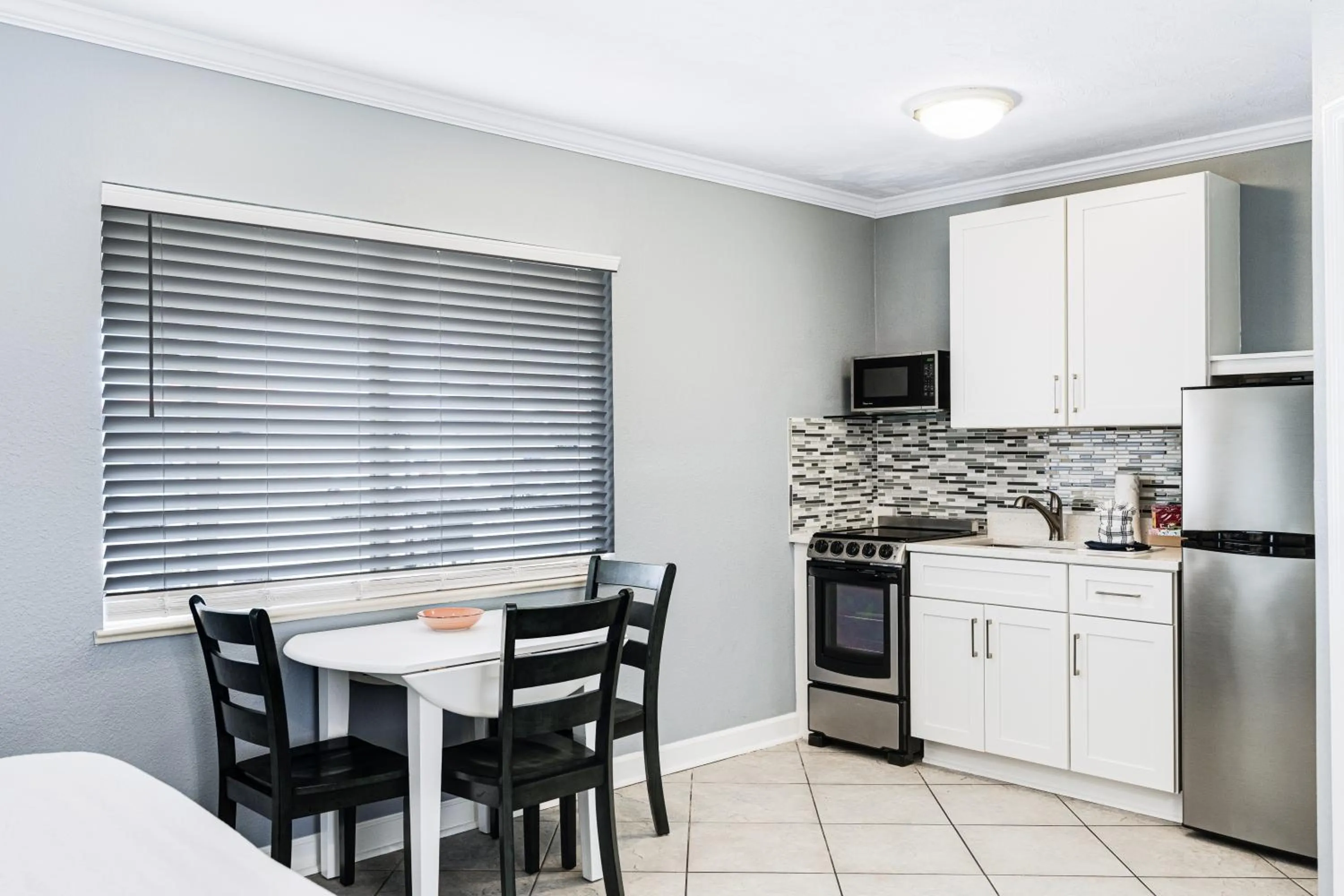 Kitchen or kitchenette in Tropical Beach Resorts - Sarasota