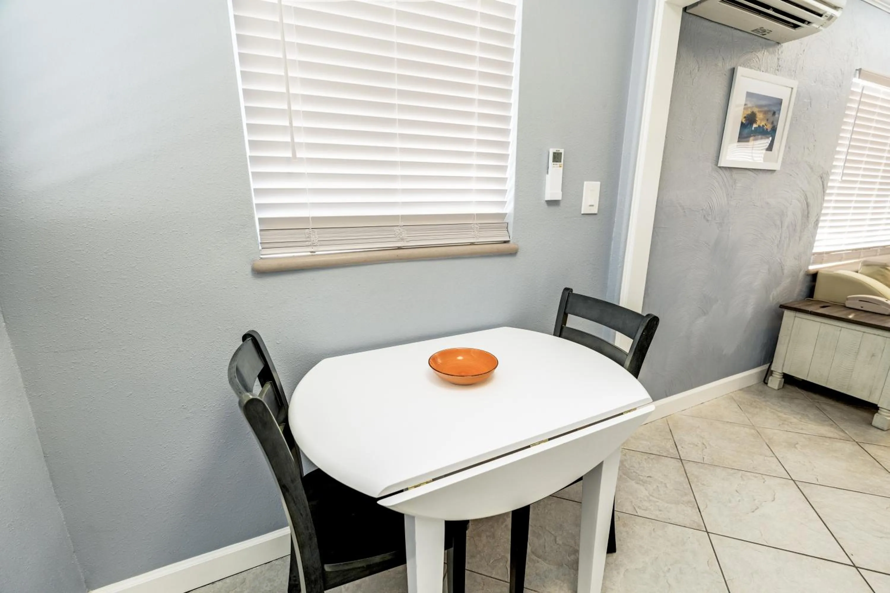 Dining area in Tropical Beach Resorts - Sarasota