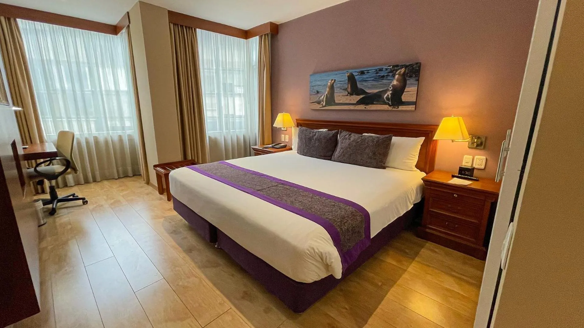 Bed in Mercure Alameda Quito