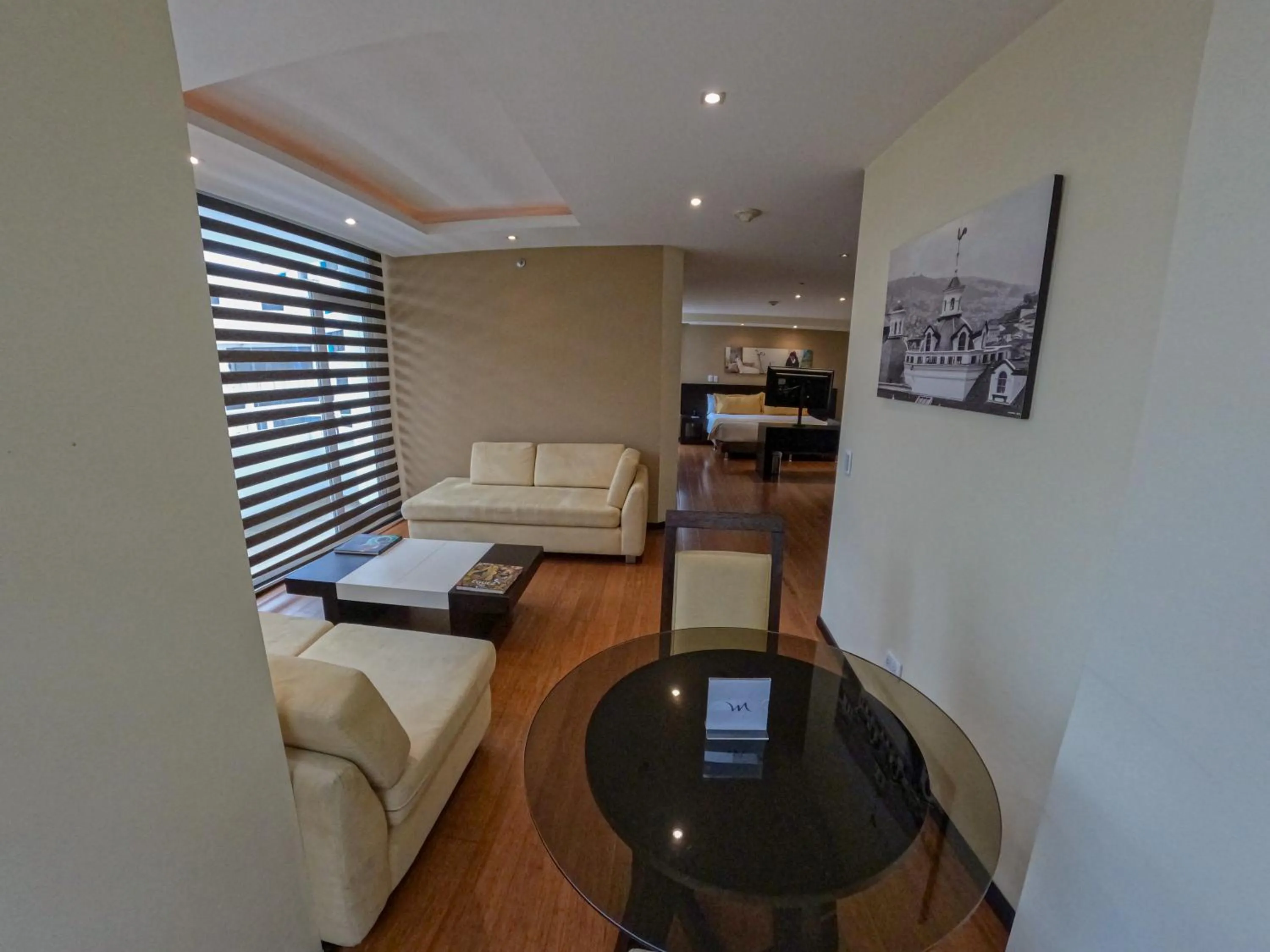 Living room in Mercure Alameda Quito