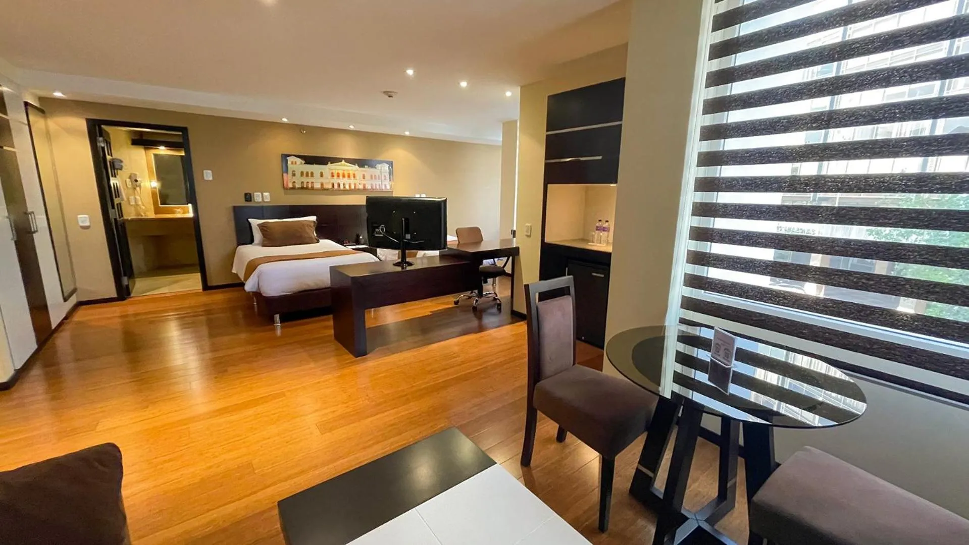 Bed in Mercure Alameda Quito