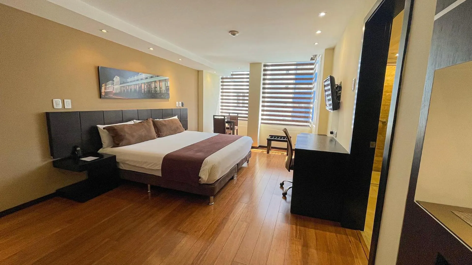 Bed in Mercure Alameda Quito