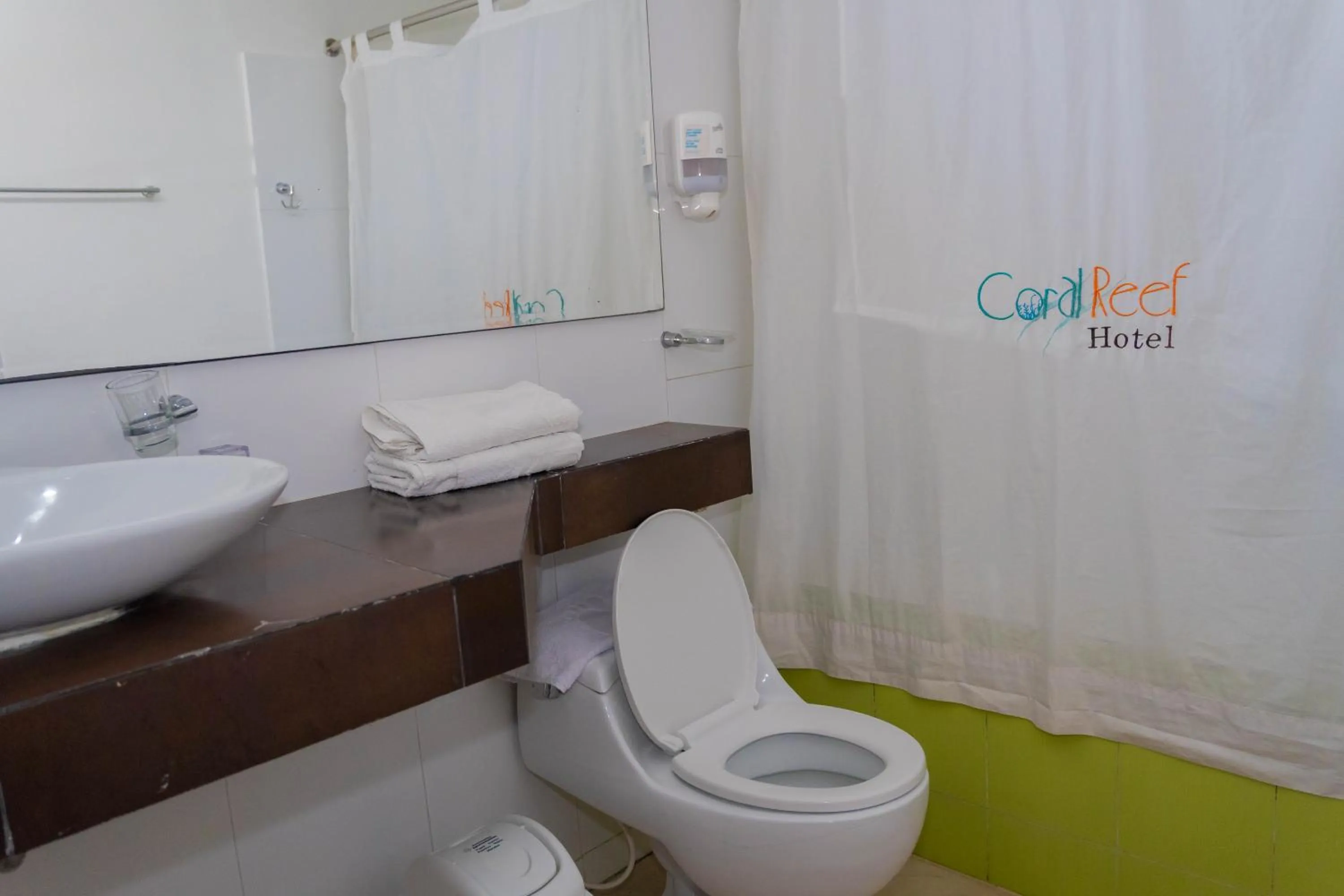 Bathroom in Hotel Coral Reef Cartagena