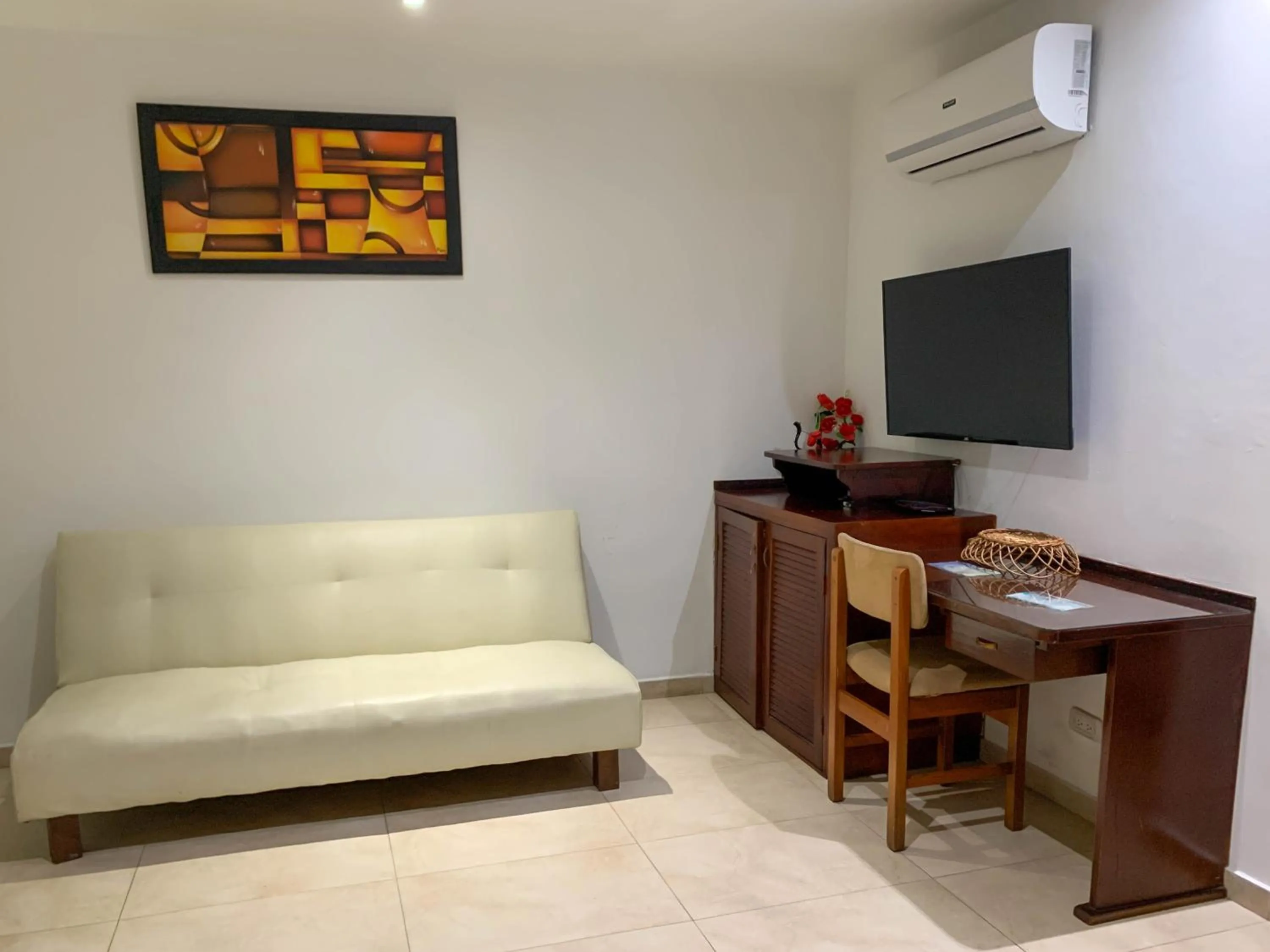 TV and multimedia in Hotel Coral Reef Cartagena