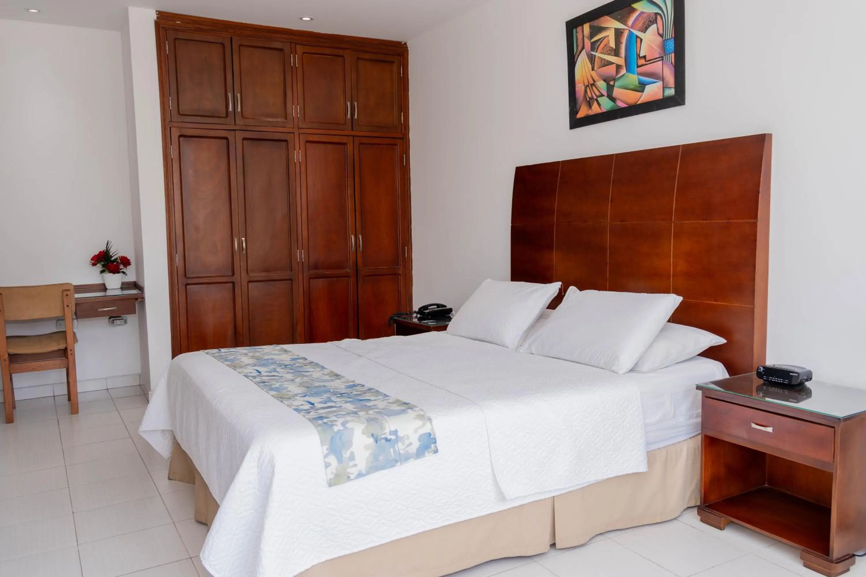 wardrobe, Bed in Hotel Coral Reef Cartagena