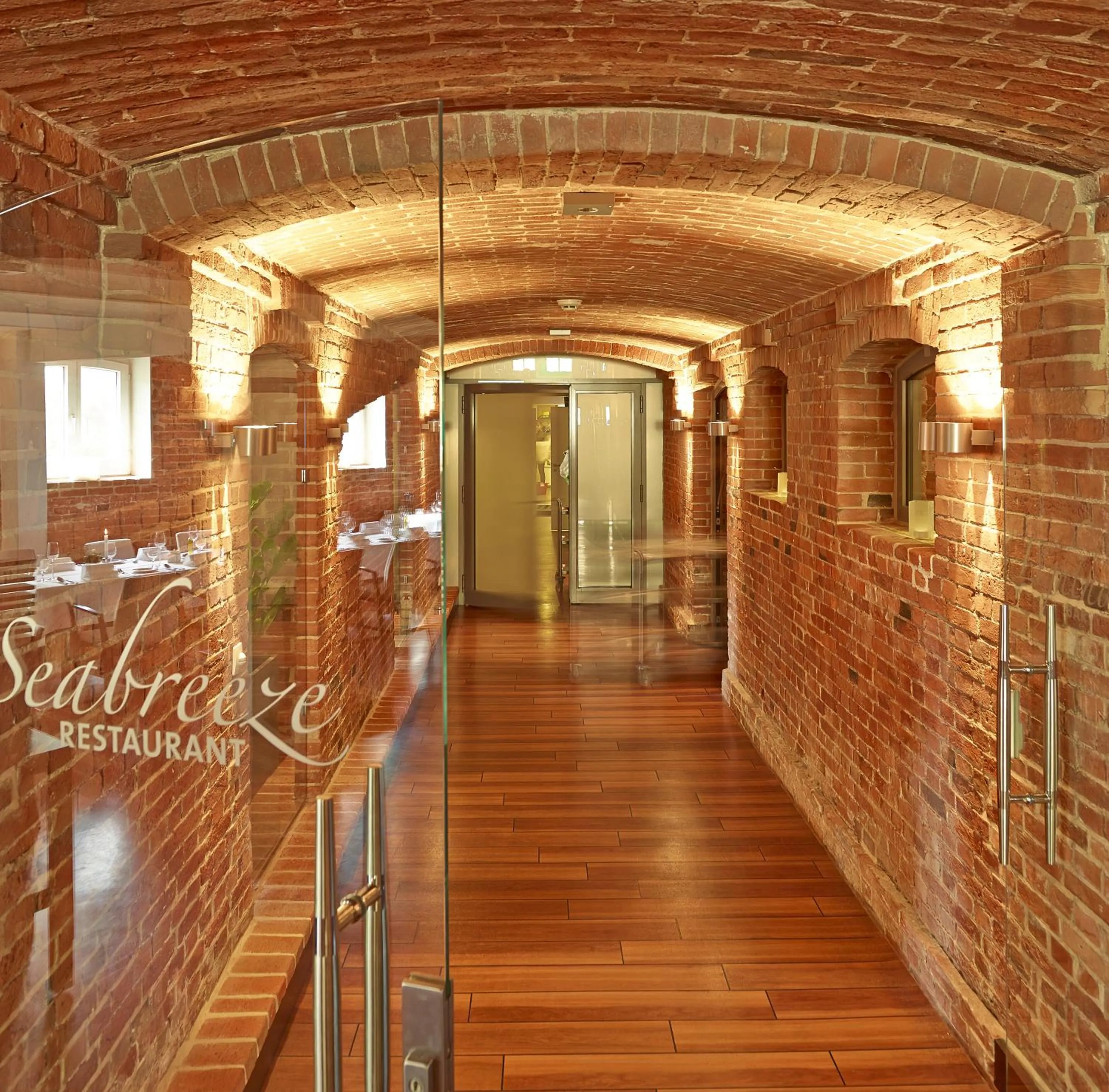 Restaurant/places to eat in Hotel Navigare