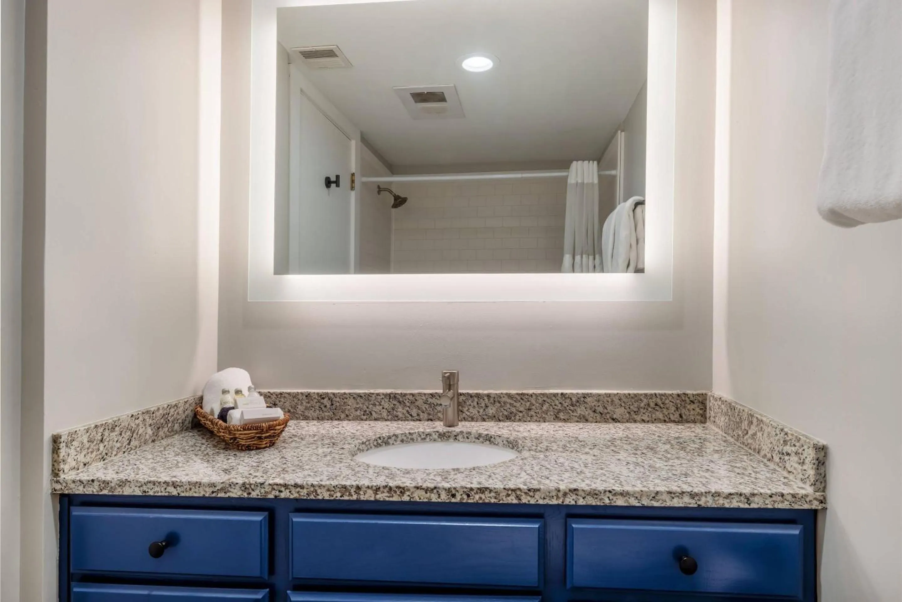 Bedroom in Park Plaza Resort - Park City, Ascend Collection Hotel