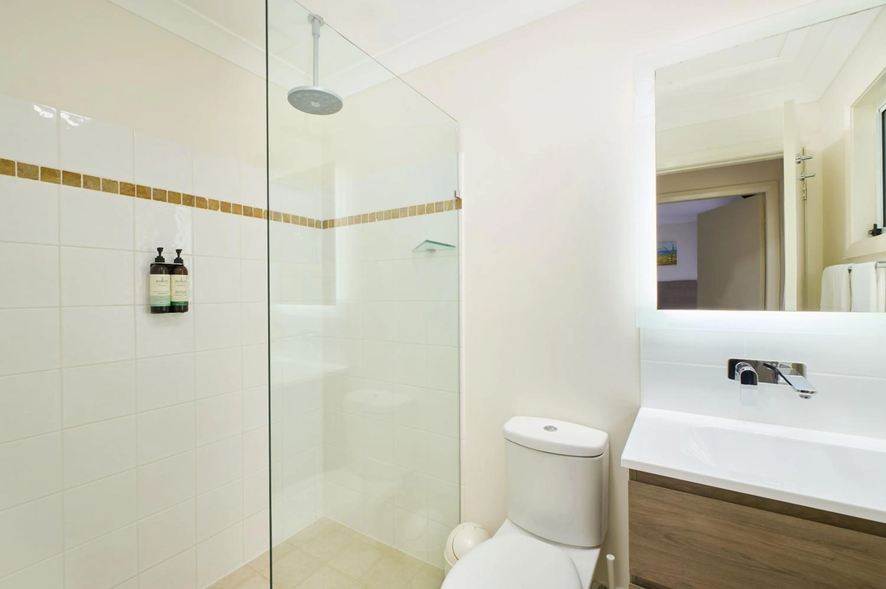 Bathroom in Flynns on Surf Beach Villas