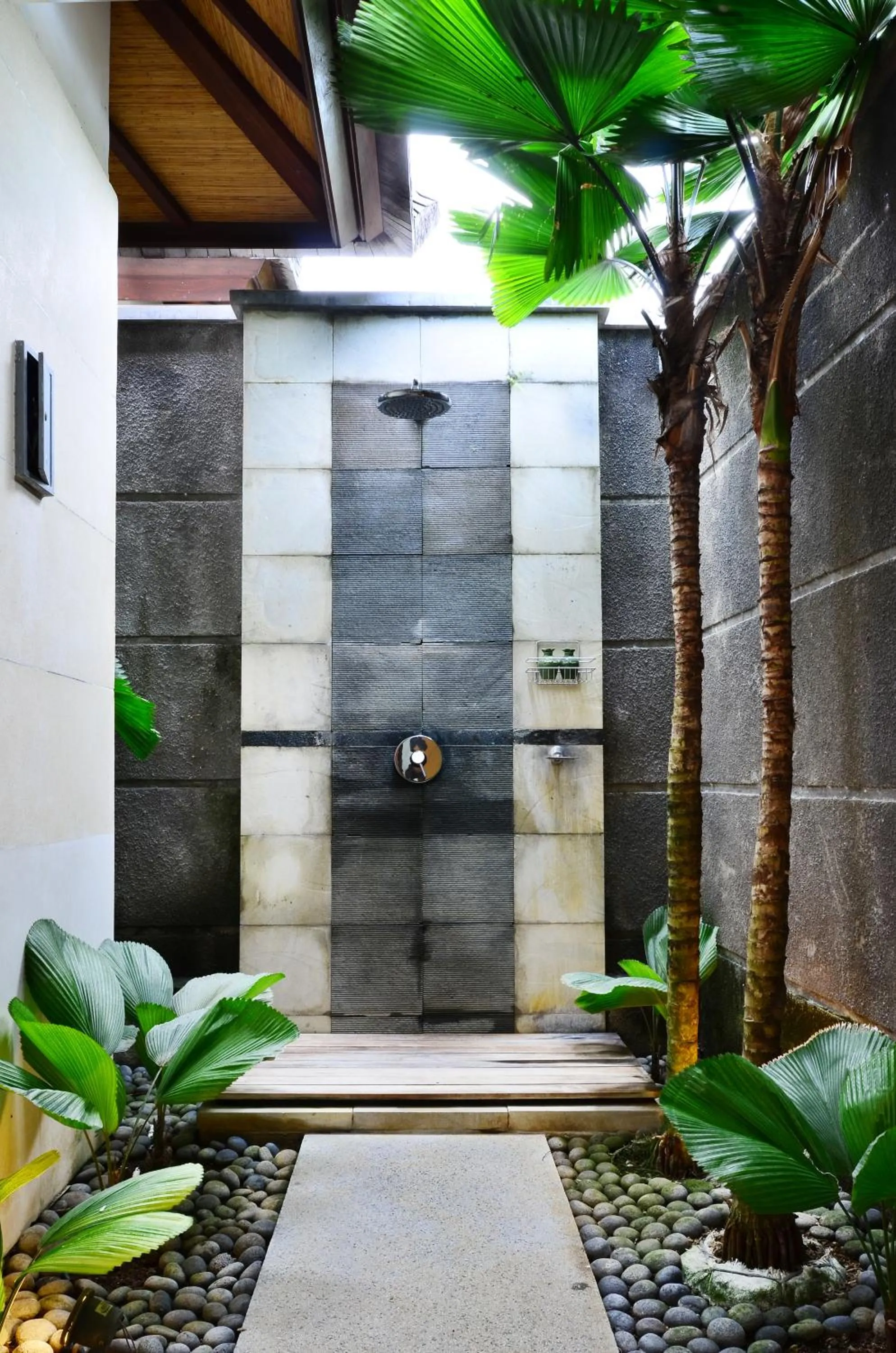 Bathroom in The Khayangan Dreams Villa, Seminyak
