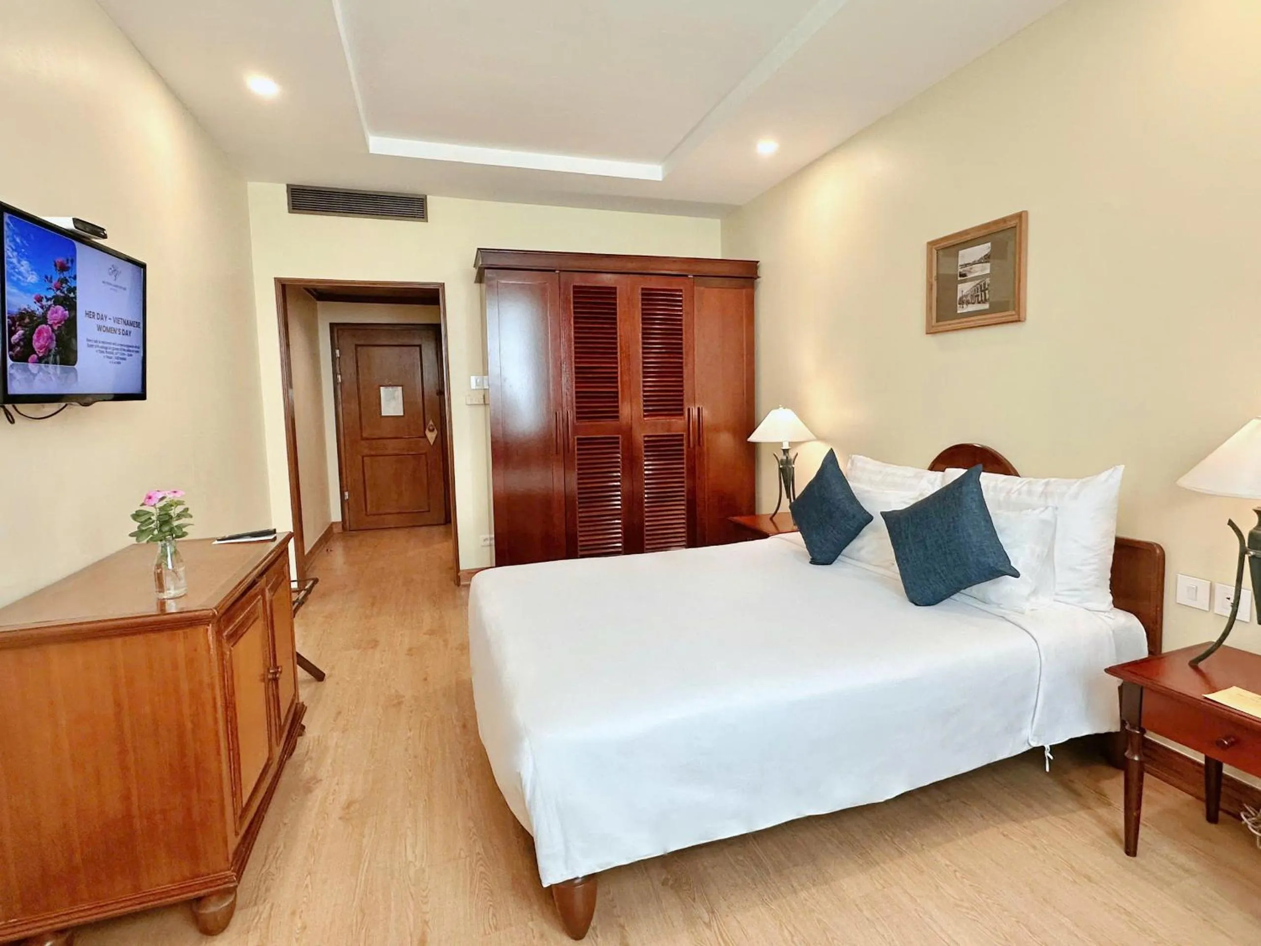 Bed in Hai Phong Harbour View Hotel