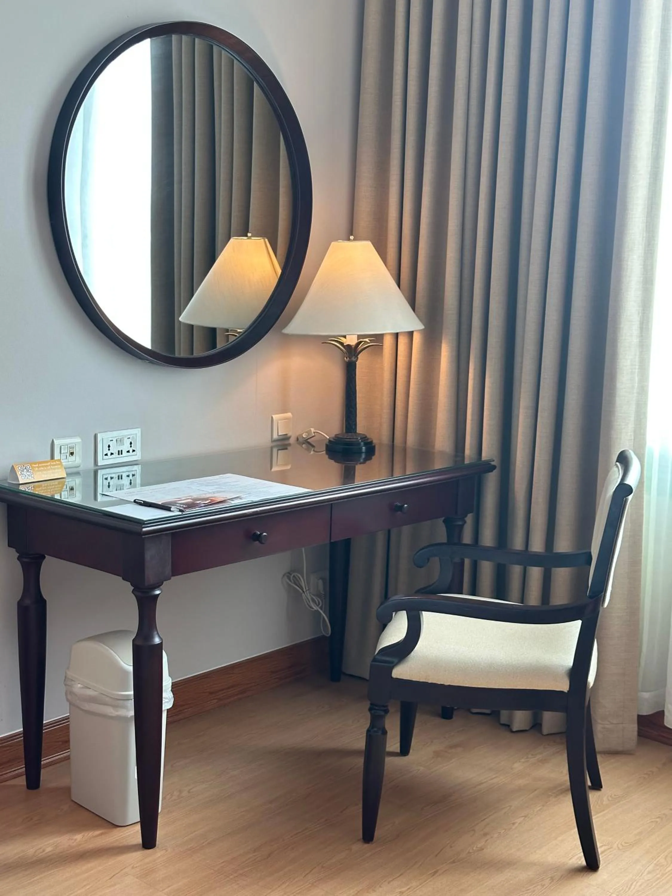 Seating area in Hai Phong Harbour View Hotel