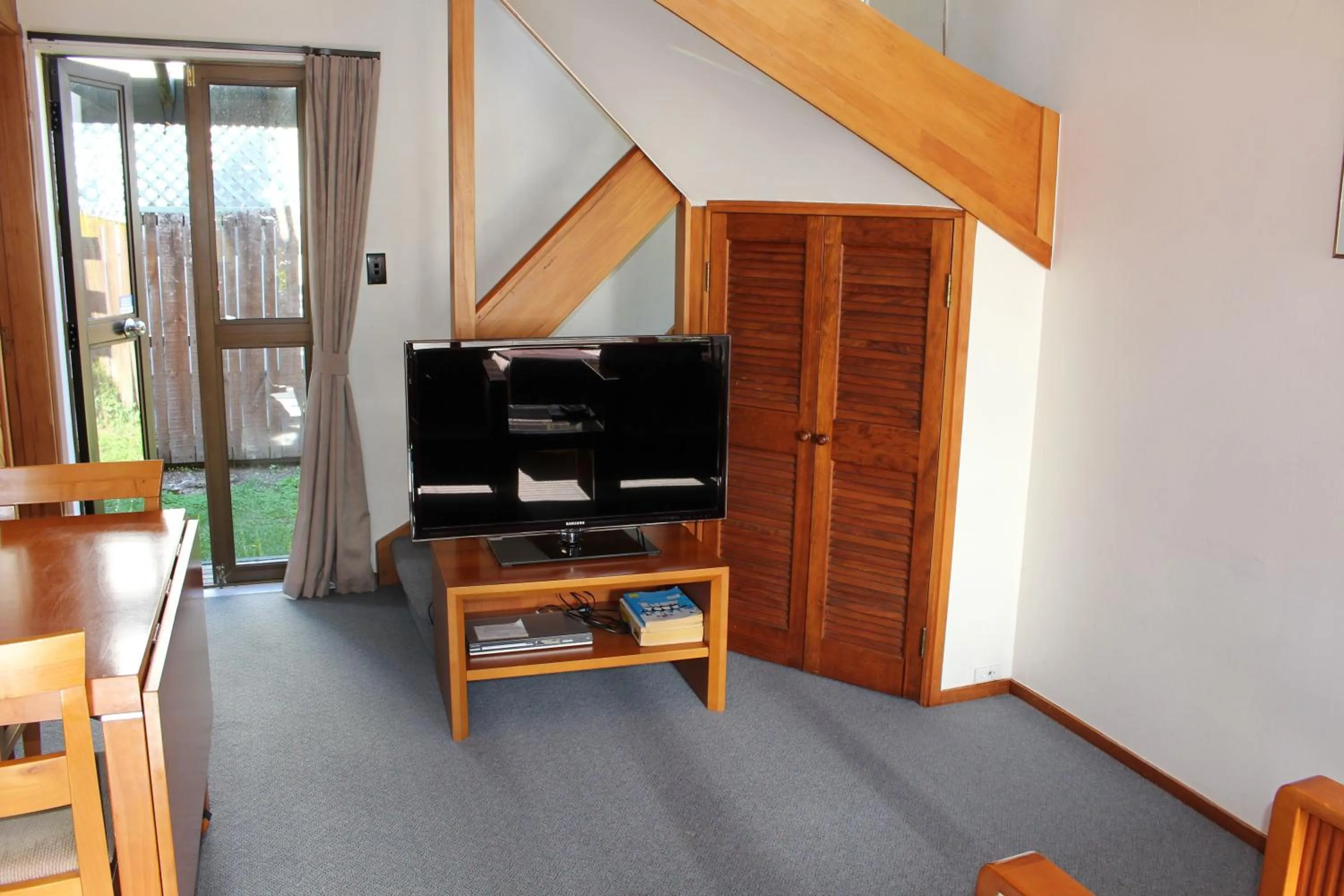 Day in Bucklands Beach Waterfront Motel