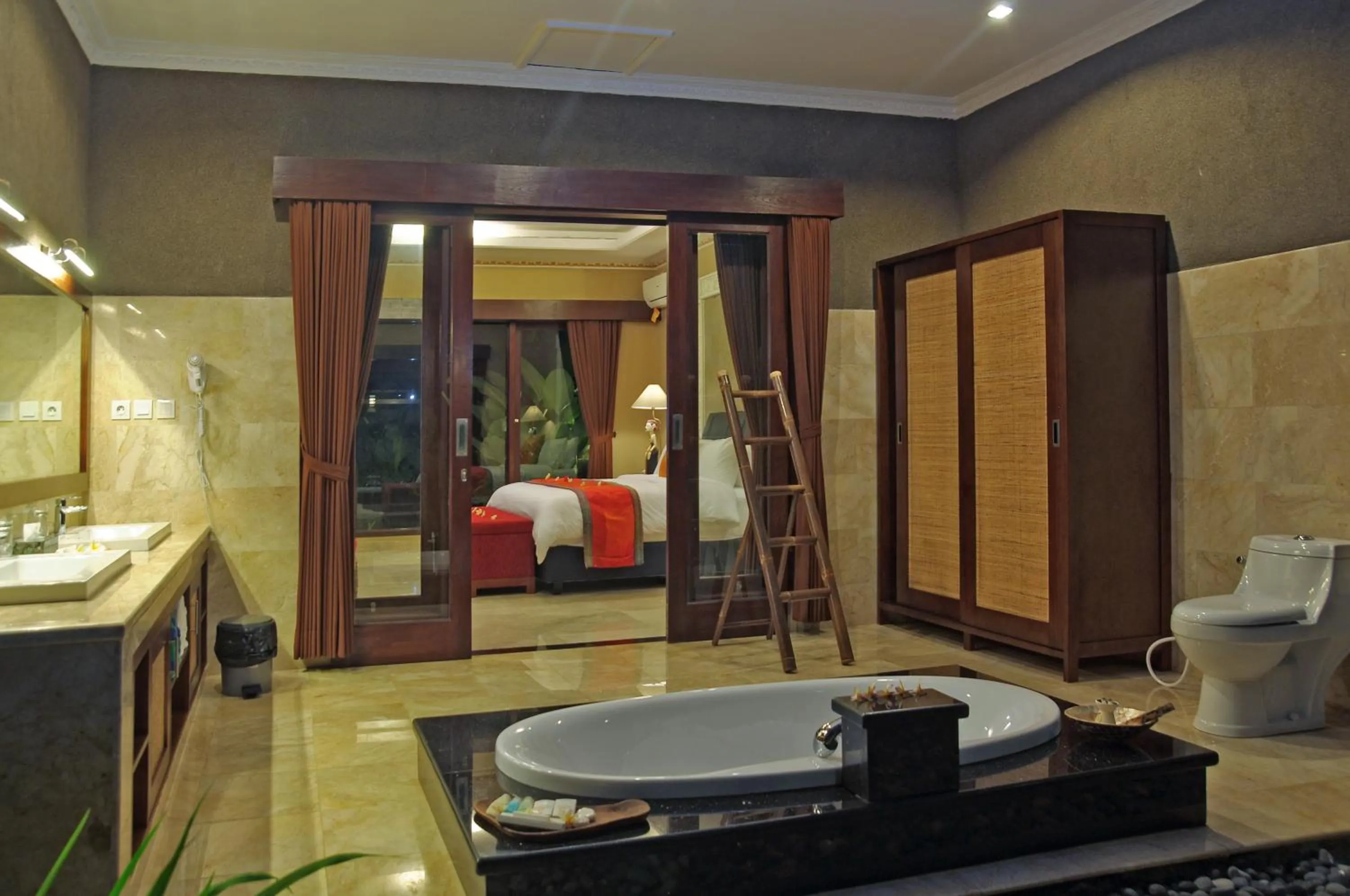 Hot Tub in Bali Aroma Exclusive Villas