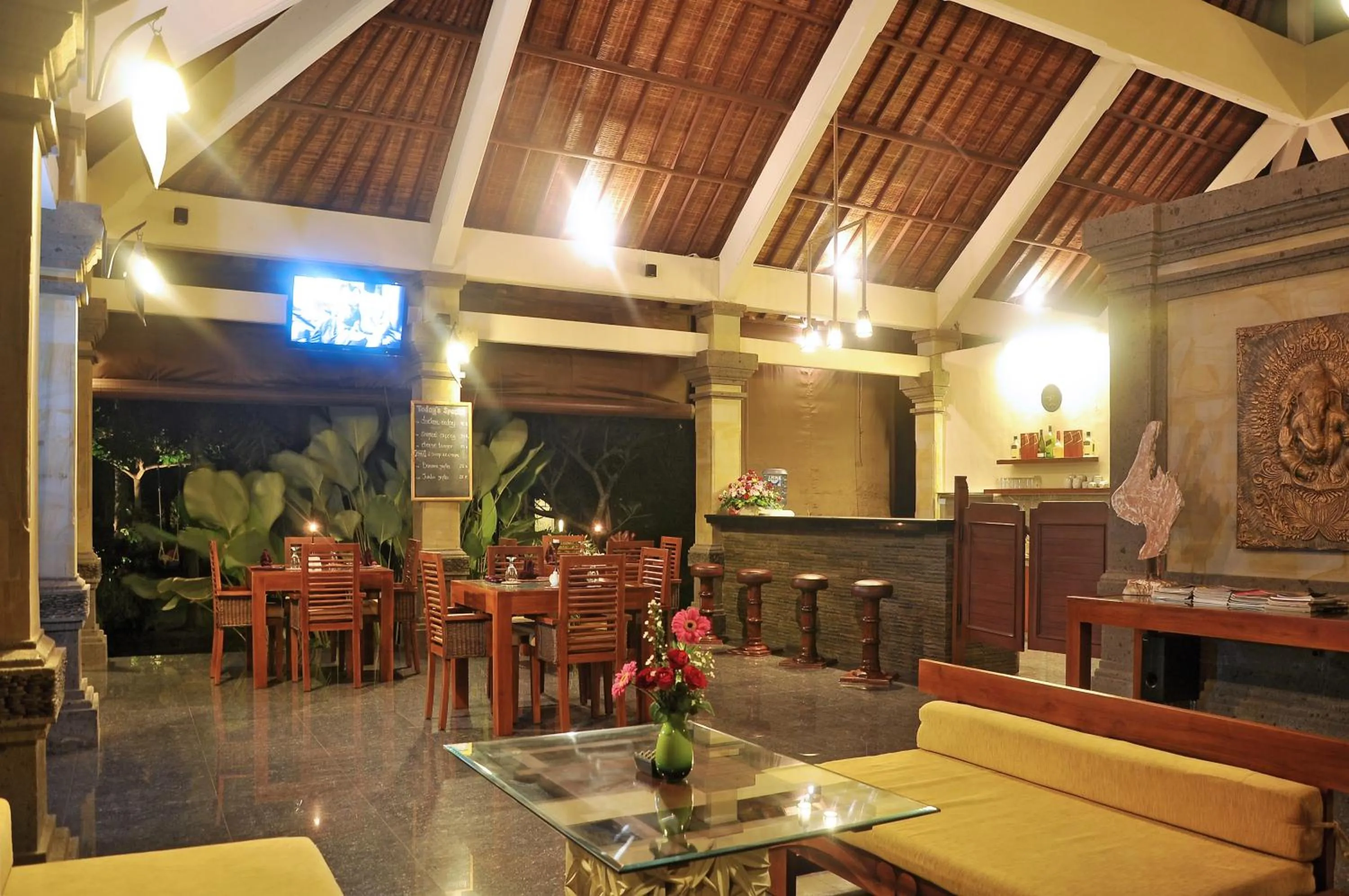 Restaurant/places to eat in Bali Aroma Exclusive Villas