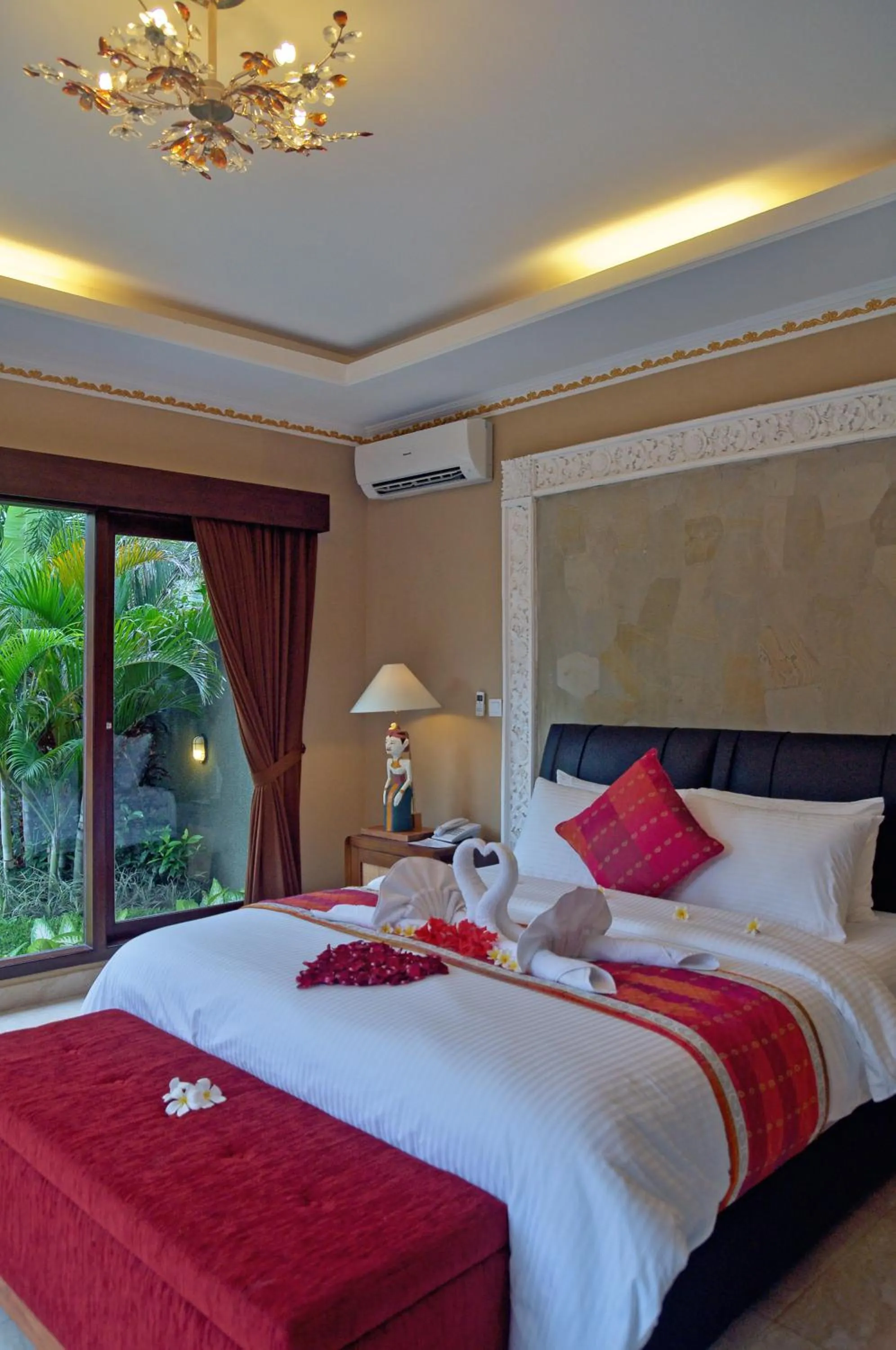 Bed in Bali Aroma Exclusive Villas