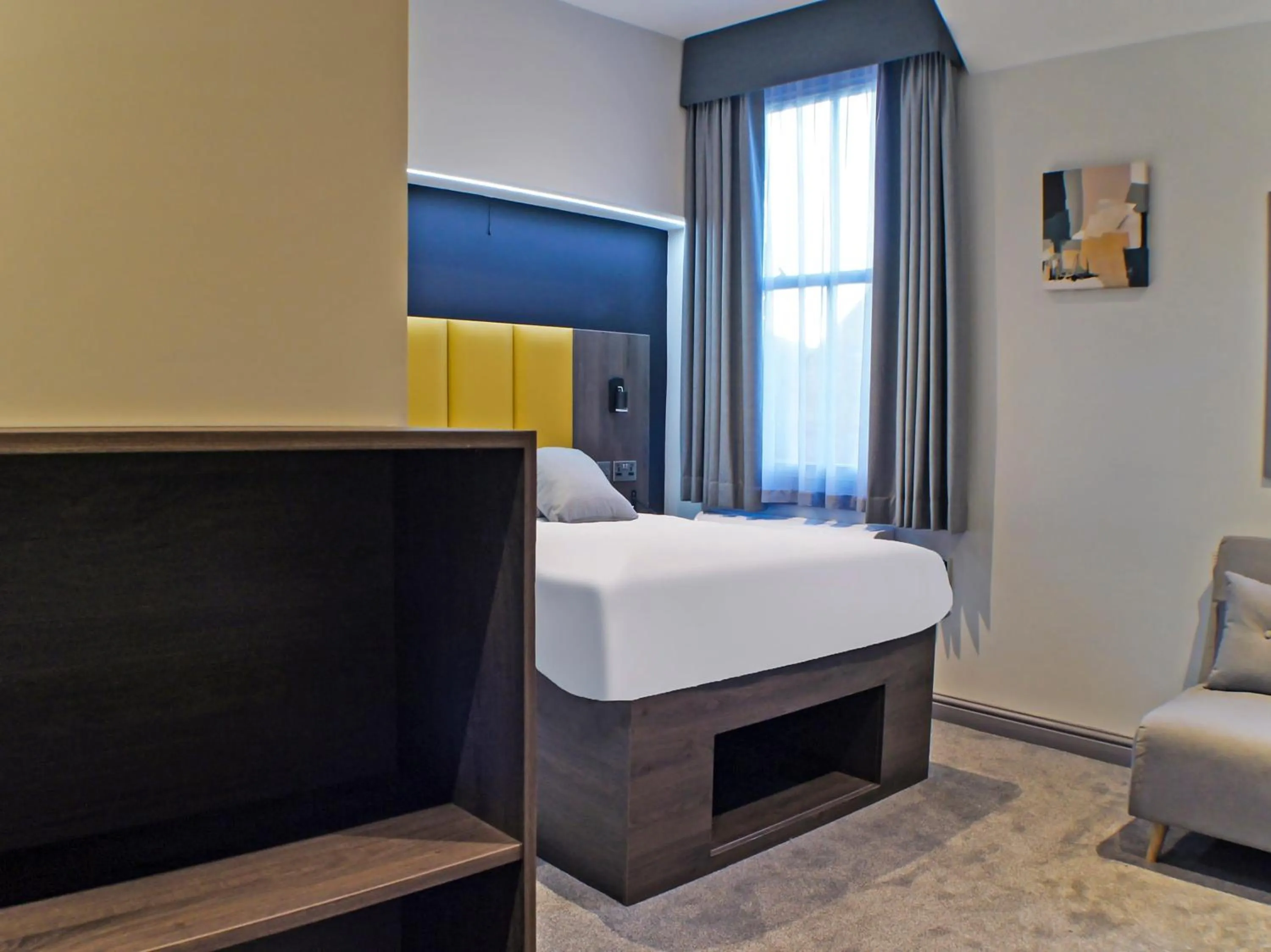 Bedroom, Bed in OYO Tamworth Arms Boutique Pub & Hotel