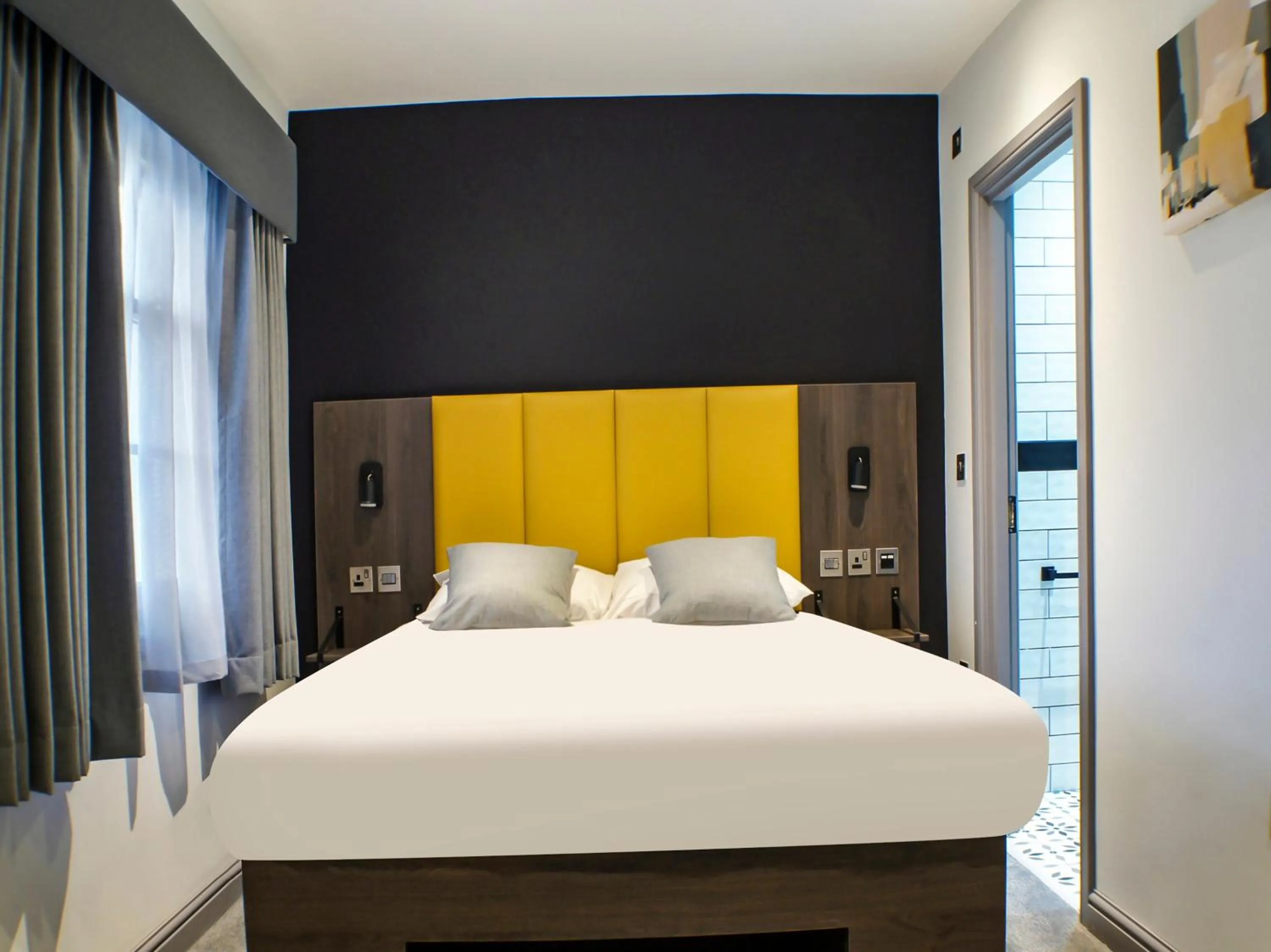 Bedroom, Bed in OYO Tamworth Arms Boutique Pub & Hotel