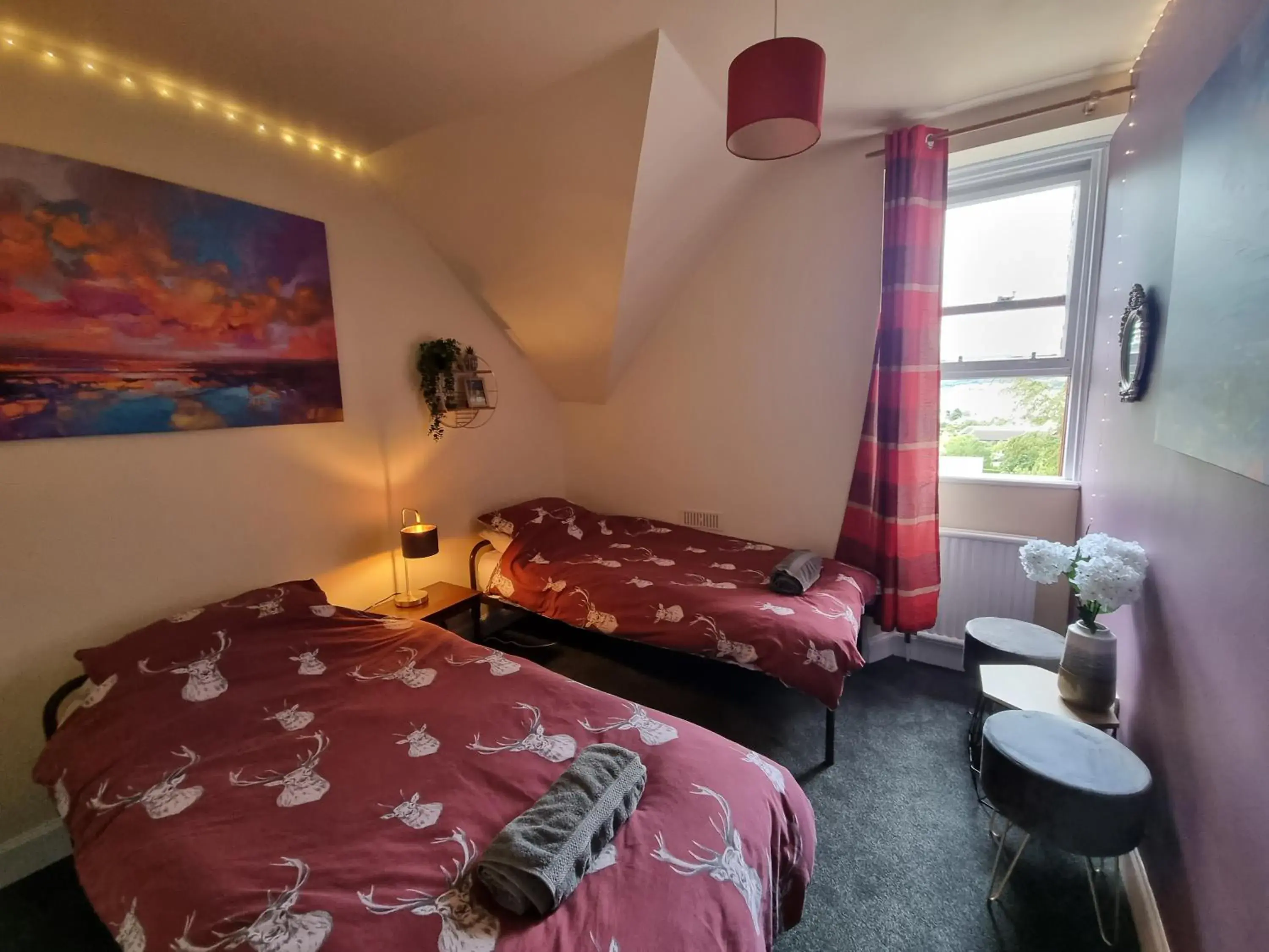 Budget Twin Room in Fort William Backpackers Budget Twin Room in Fort William Backpackers