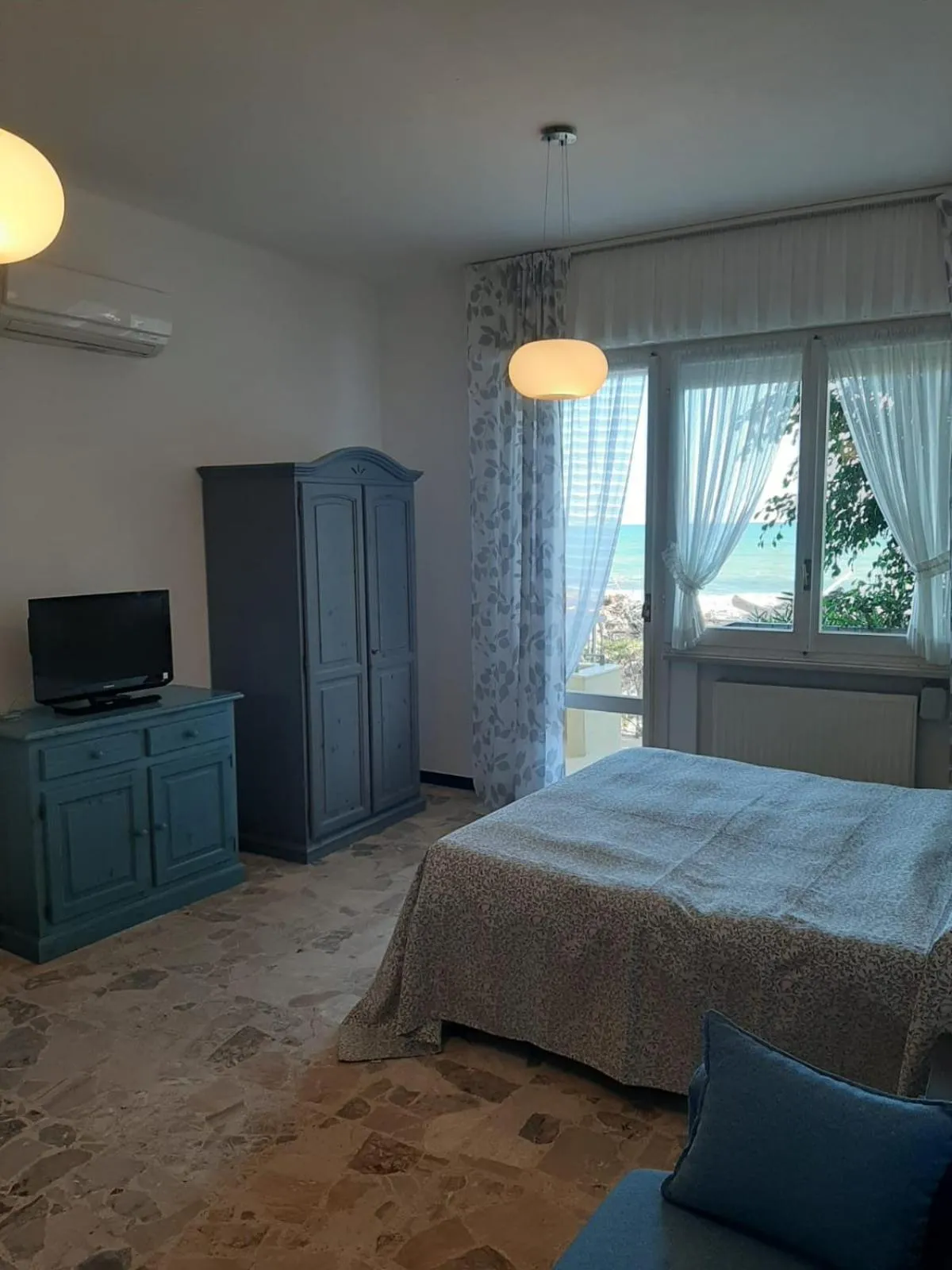 Bed in Residence Sole