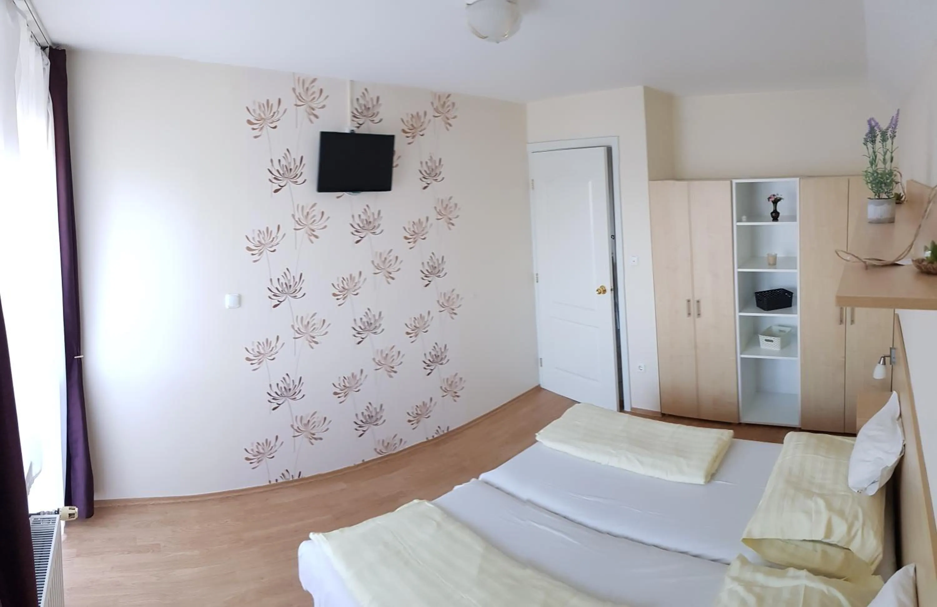 Bedroom, Bed in Szalóky Apartmanház
