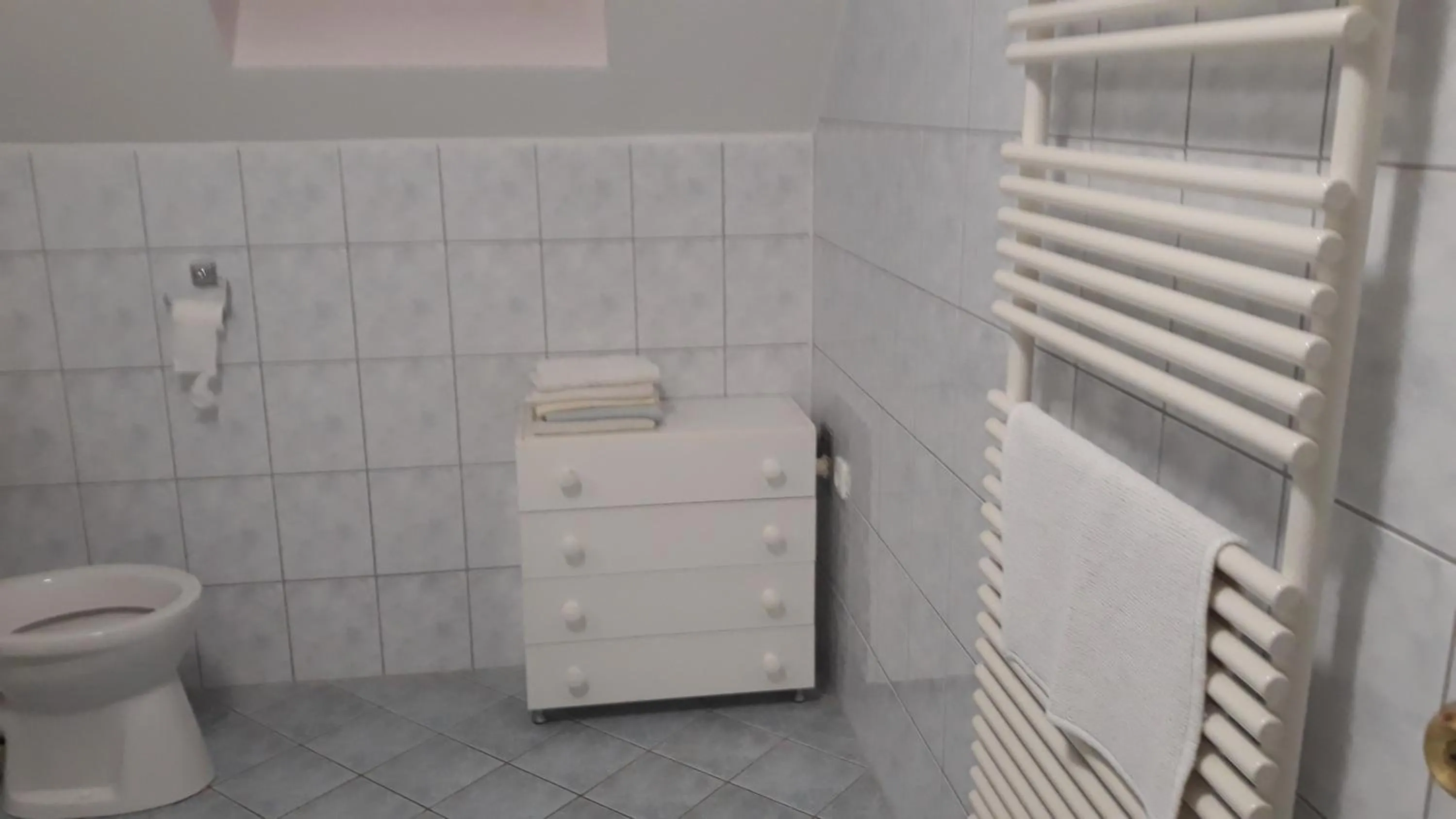 Bathroom in Szalóky Apartmanház