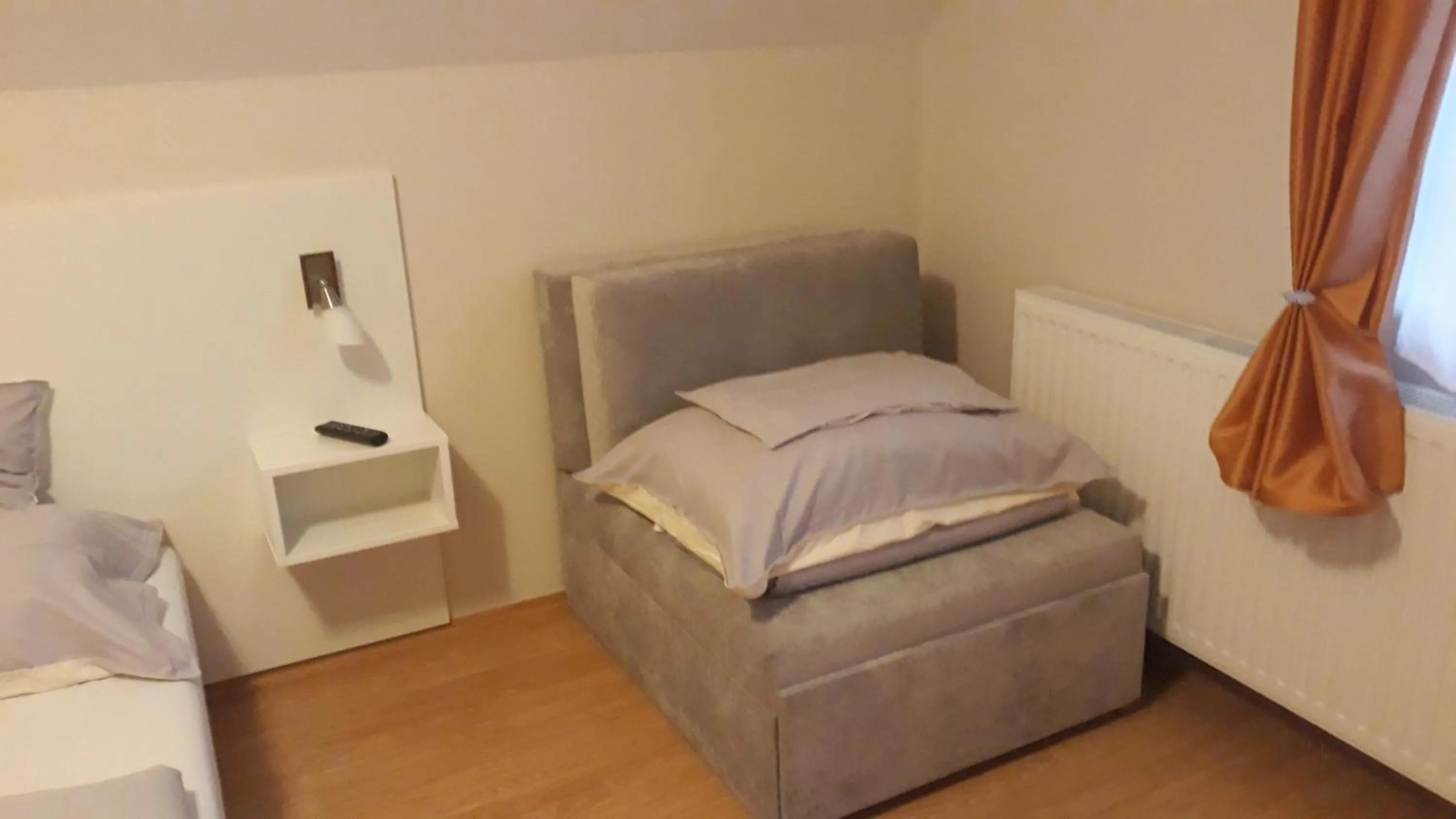 Photo of the whole room, Bed in Szalóky Apartmanház