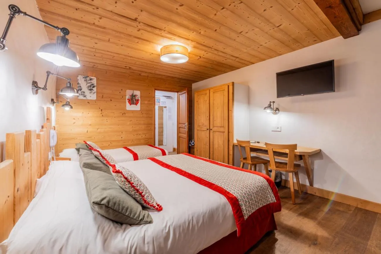 Bed in Hôtel Le Sporting