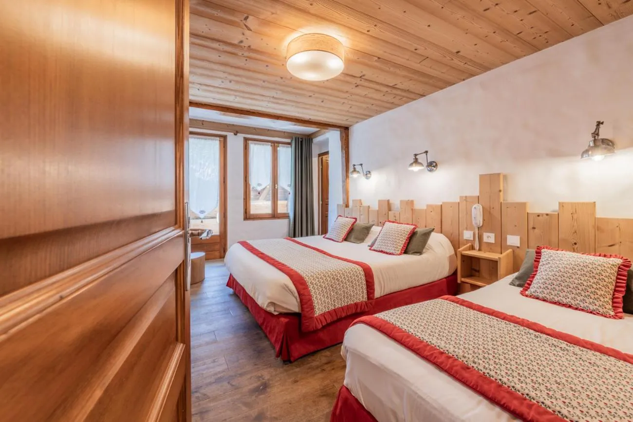 Bed in Hôtel Le Sporting