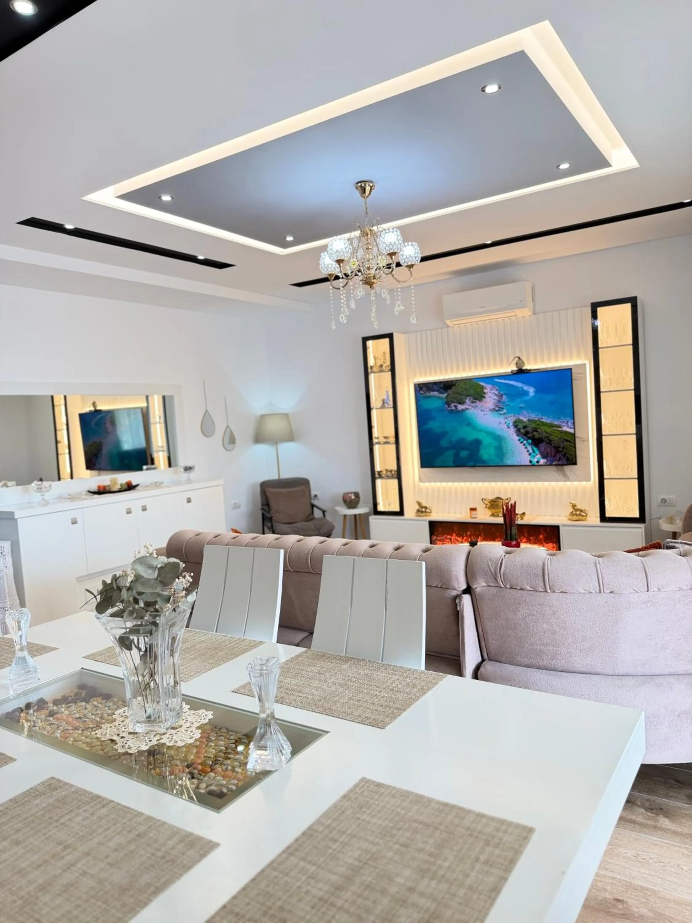Eleni Guest House