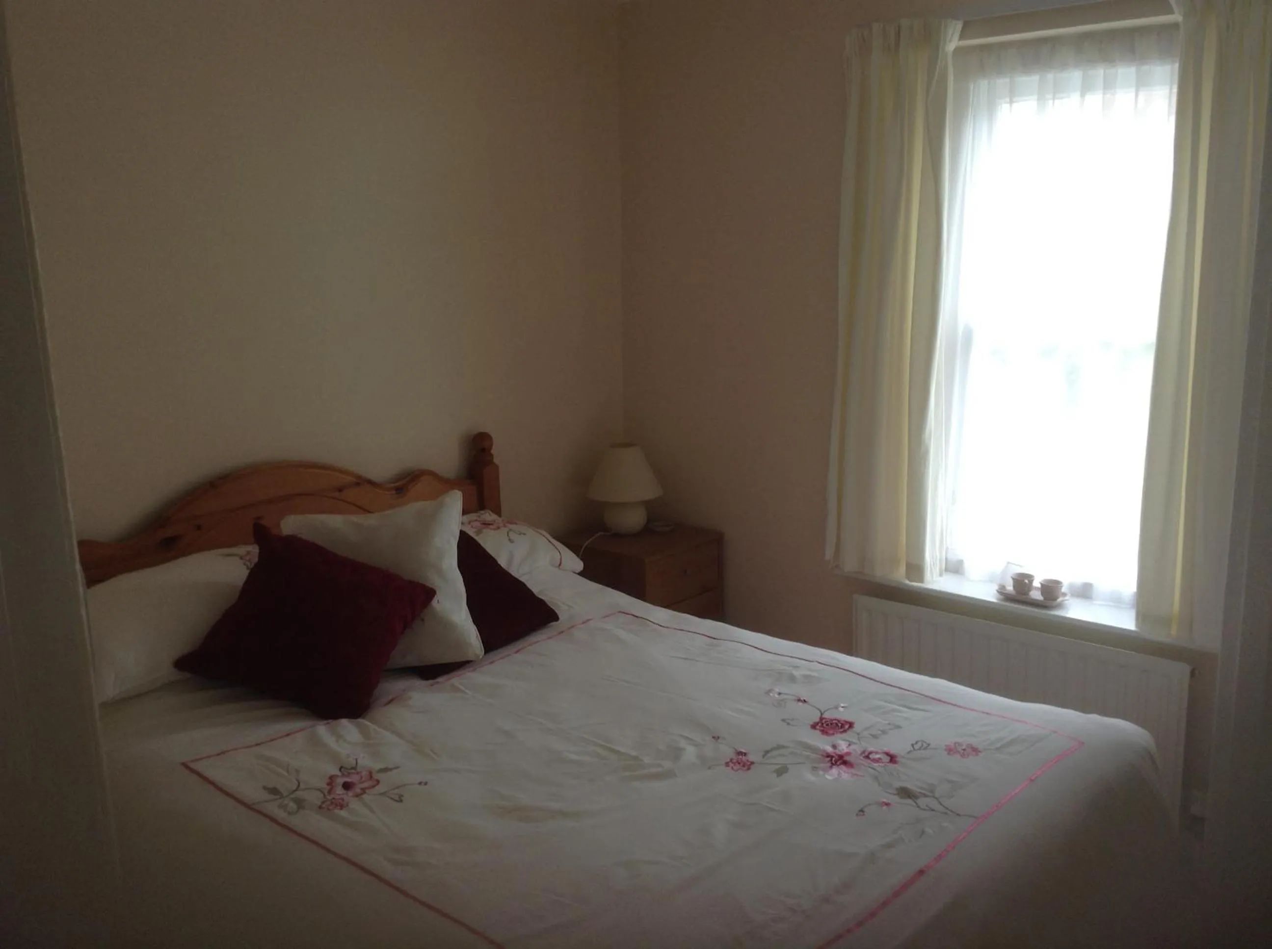 Bed in Drakewalls Bed And Breakfast