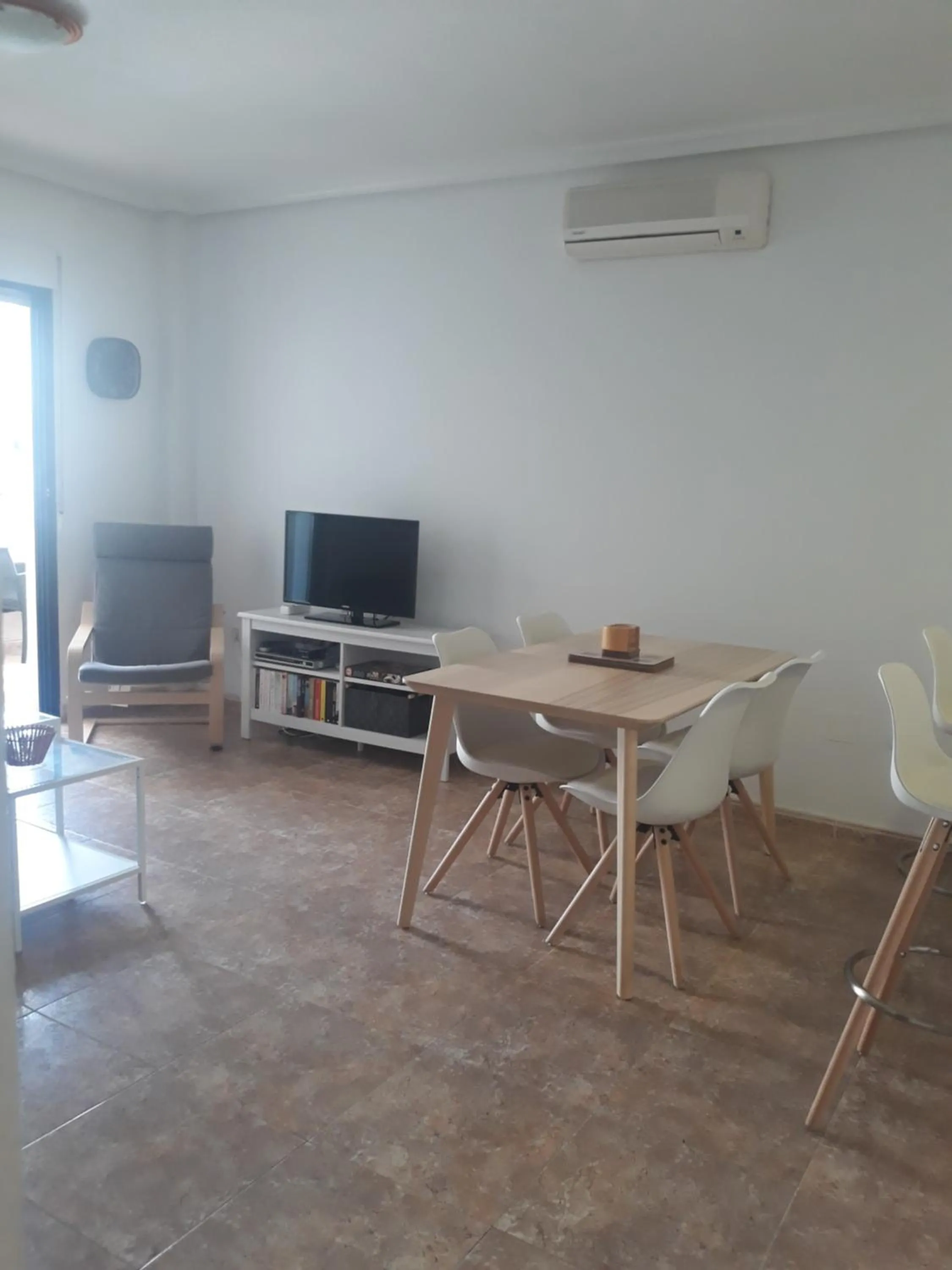 Playamarina 1 Reception