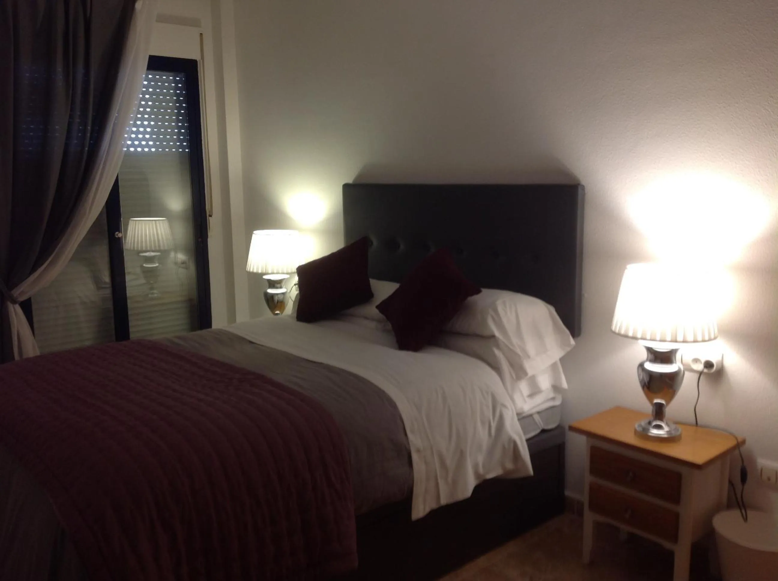 Bed in Playamarina 1 Reception