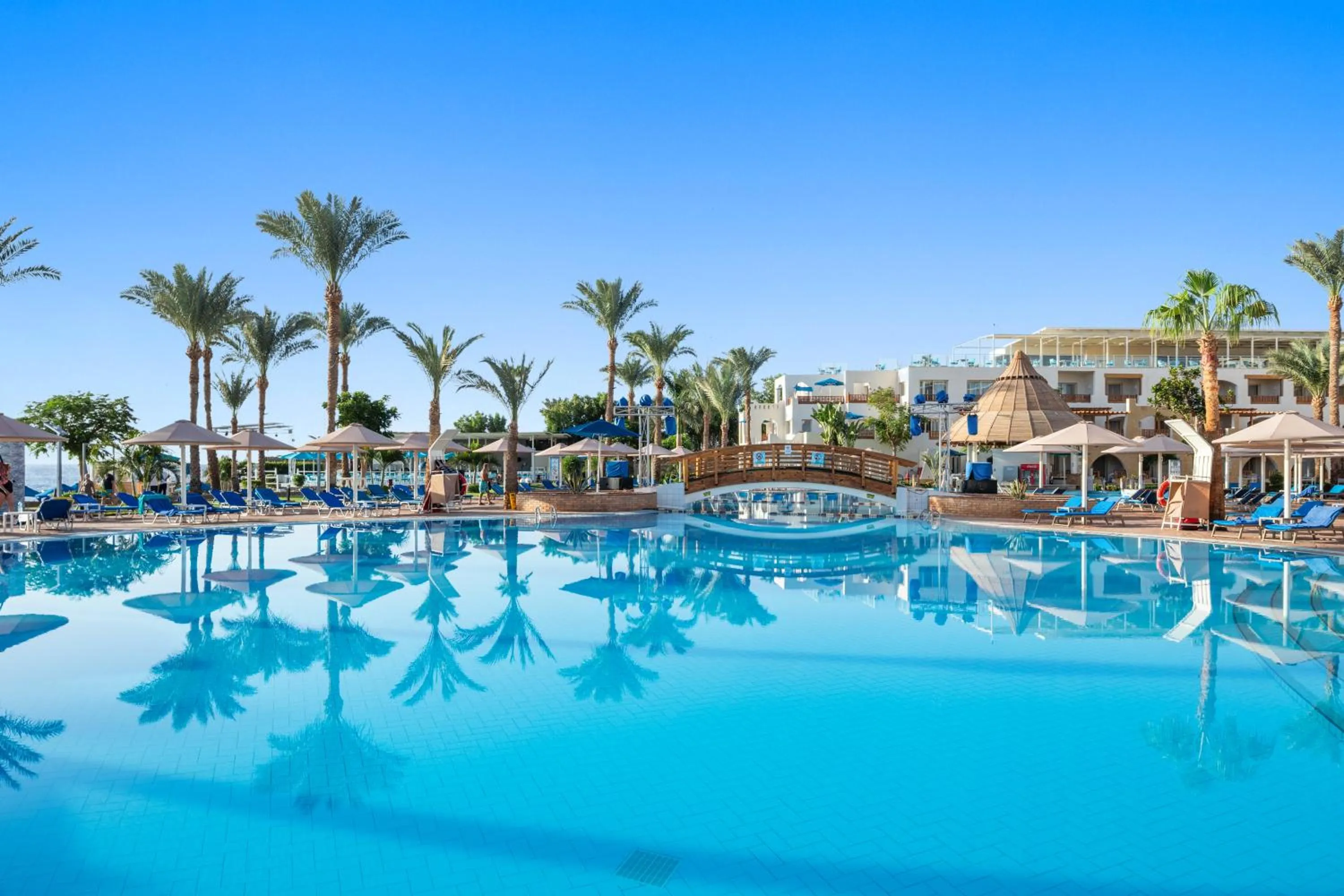 Swimming pool in Pickalbatros Royal Grand Sharm - Adults Friendly 16 Years Plus