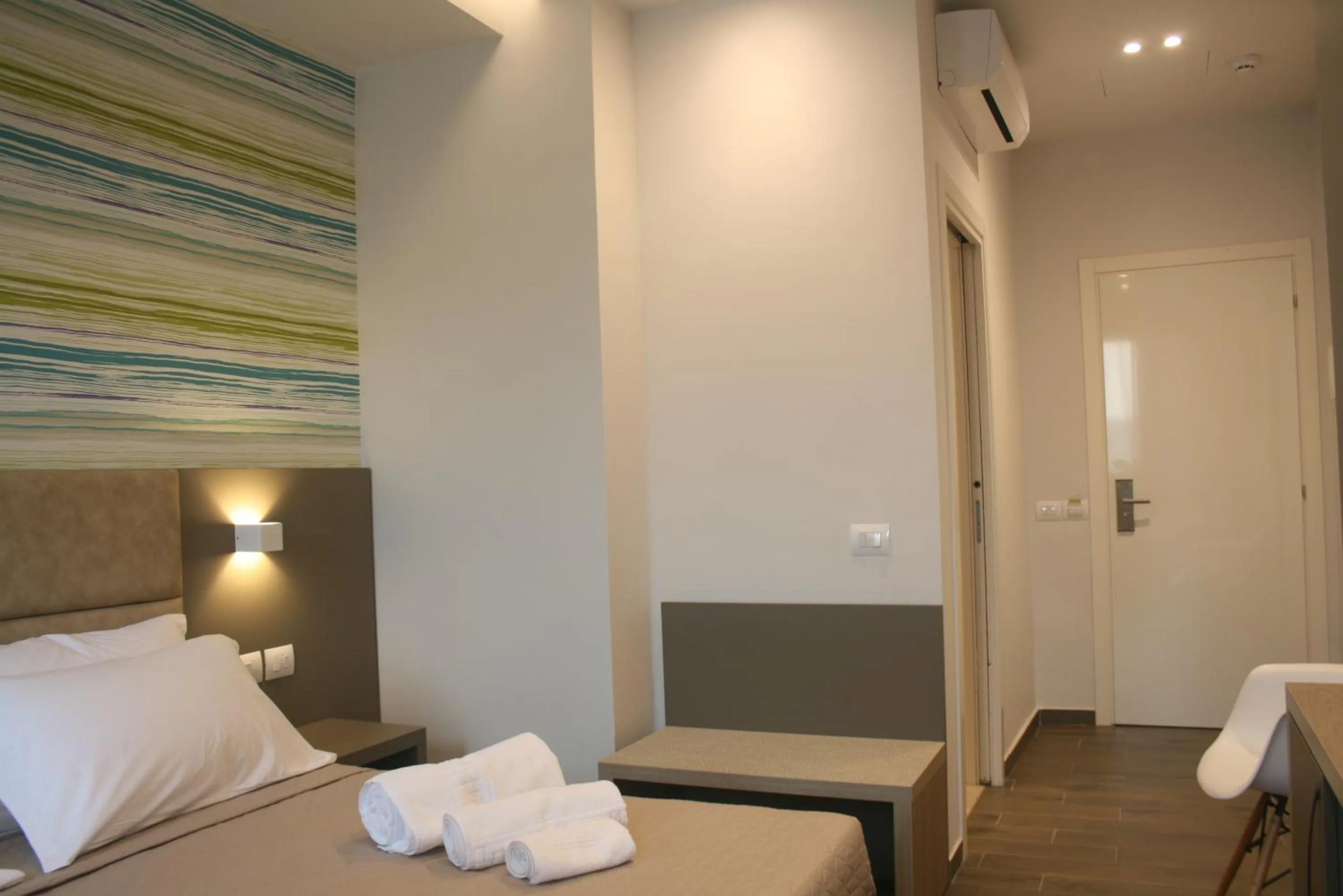 Bedroom, Bed in International Hotel Dakar