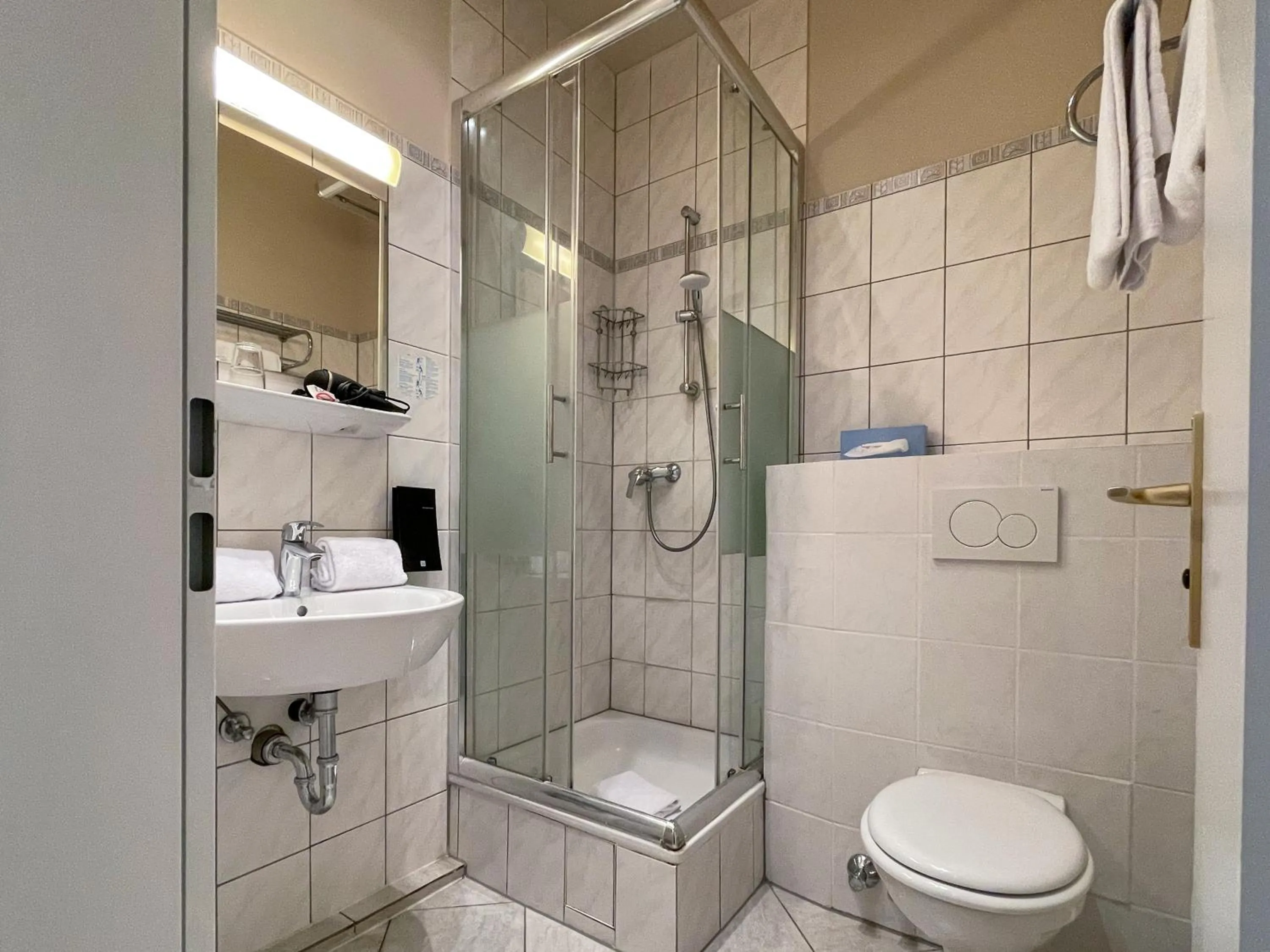 Bathroom in Hotel Sendlinger Tor