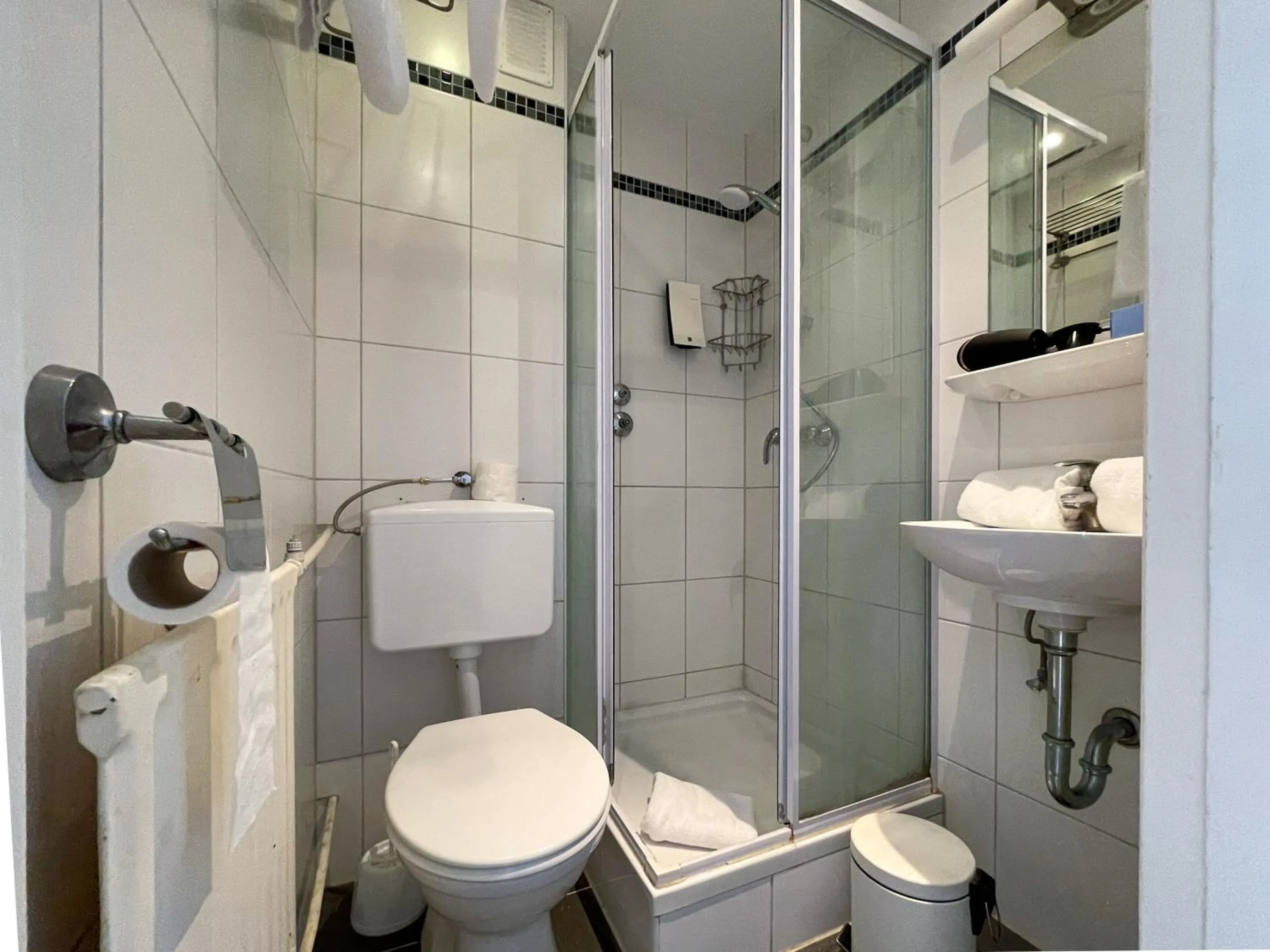 Bathroom in Hotel Sendlinger Tor