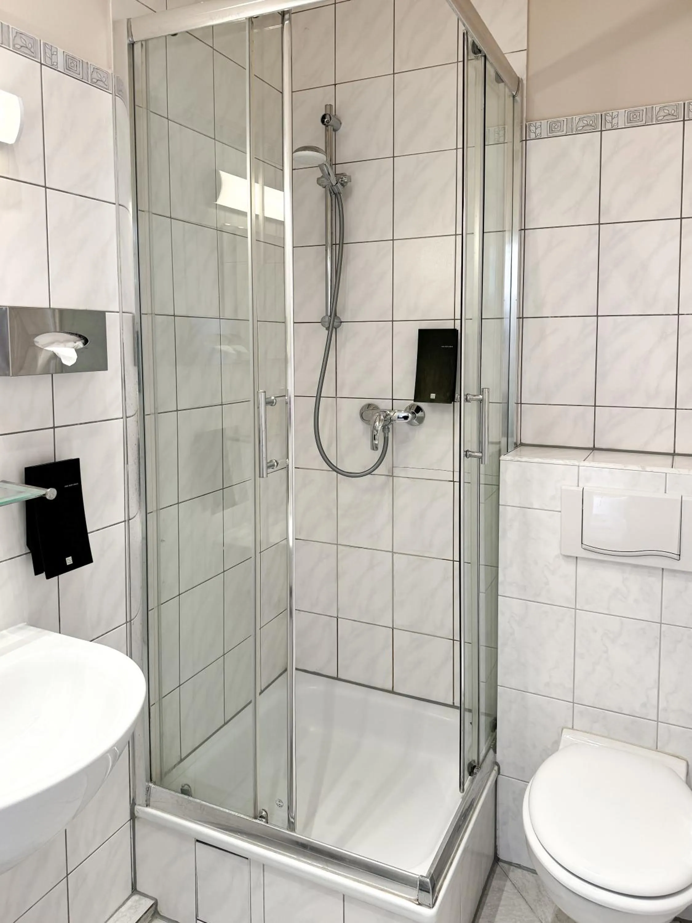Shower in Hotel Sendlinger Tor
