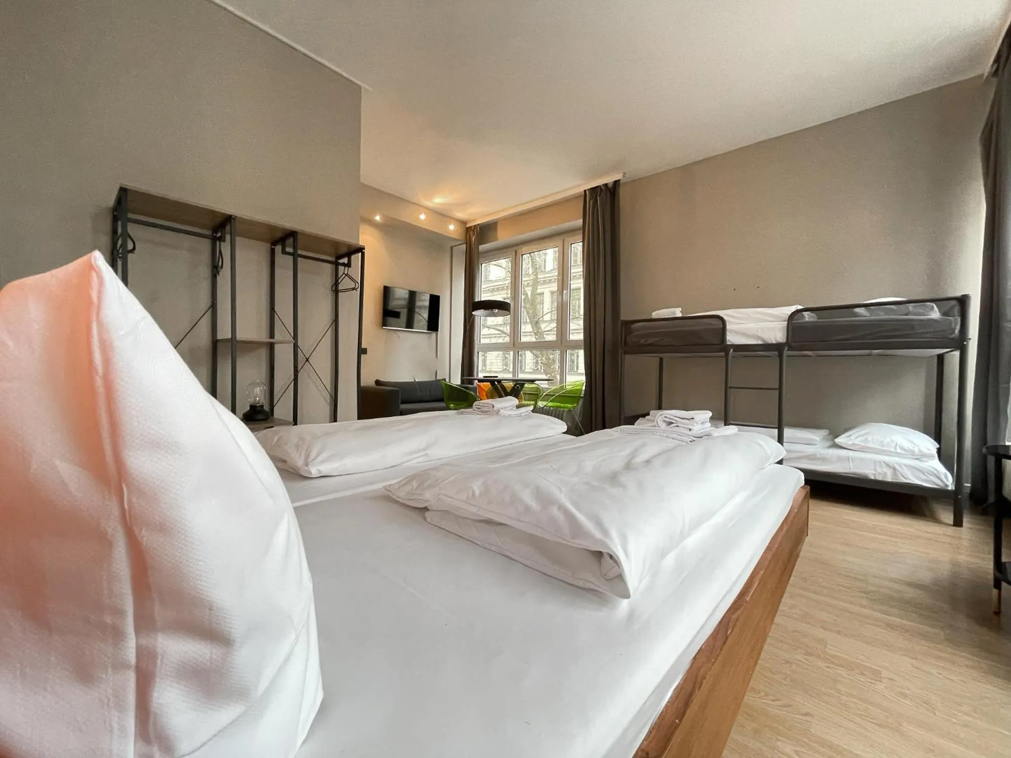 Photo of the whole room, Bed in Hotel Sendlinger Tor